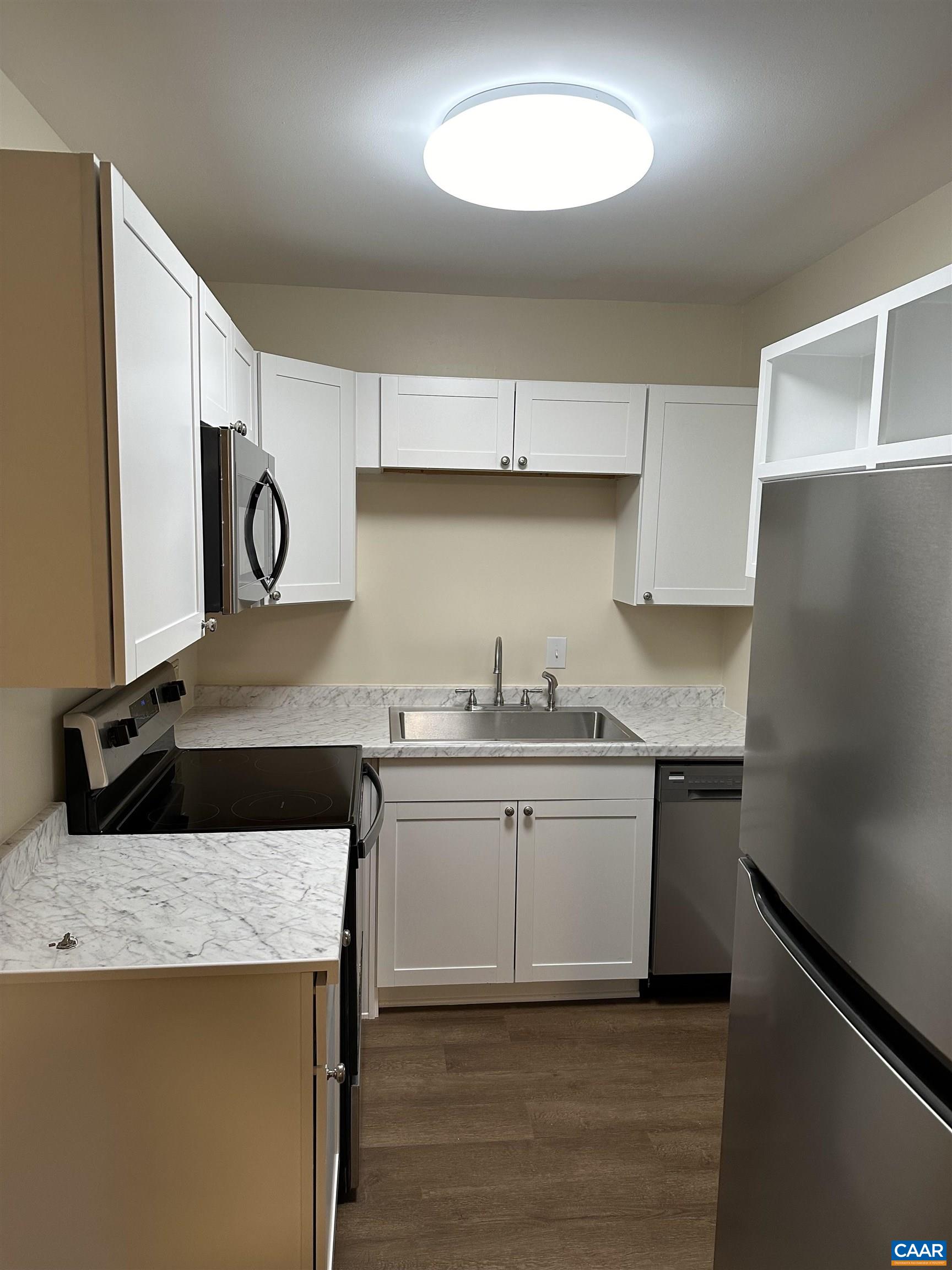 1215 WERTLAND ST Unit: B32