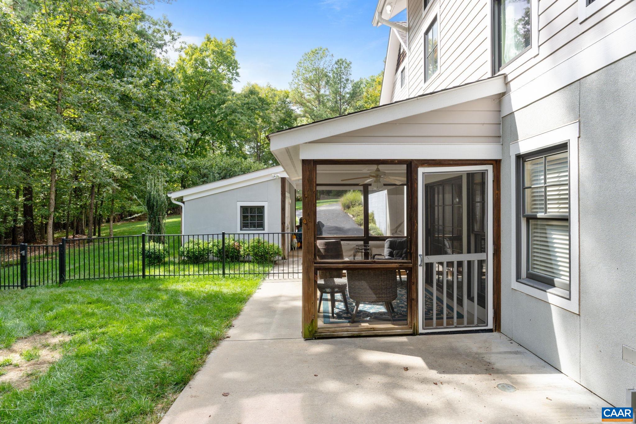 119 DISTAN CT
