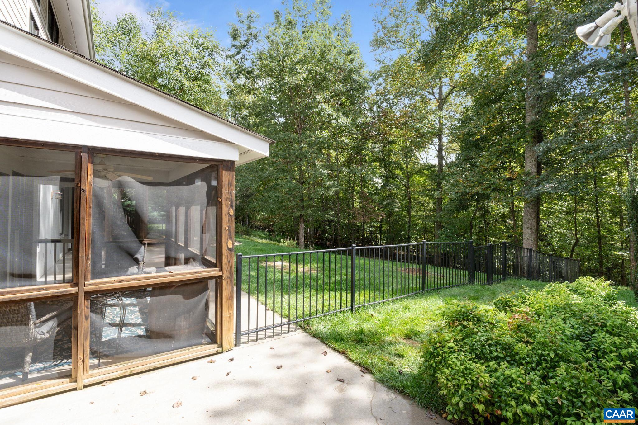 119 DISTAN CT