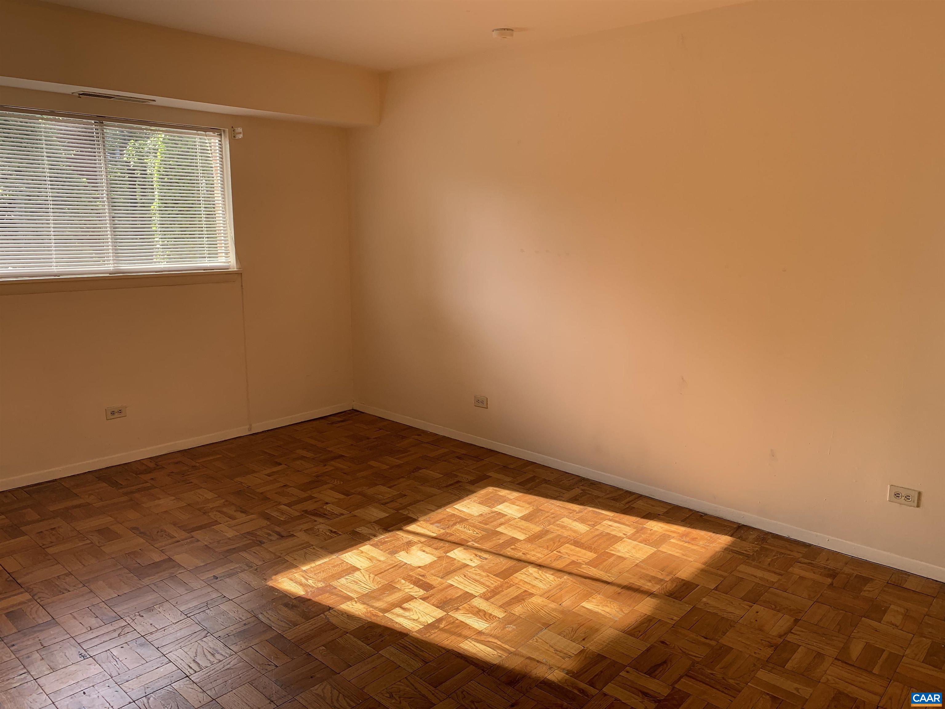 1215 WERTLAND ST Unit: c21