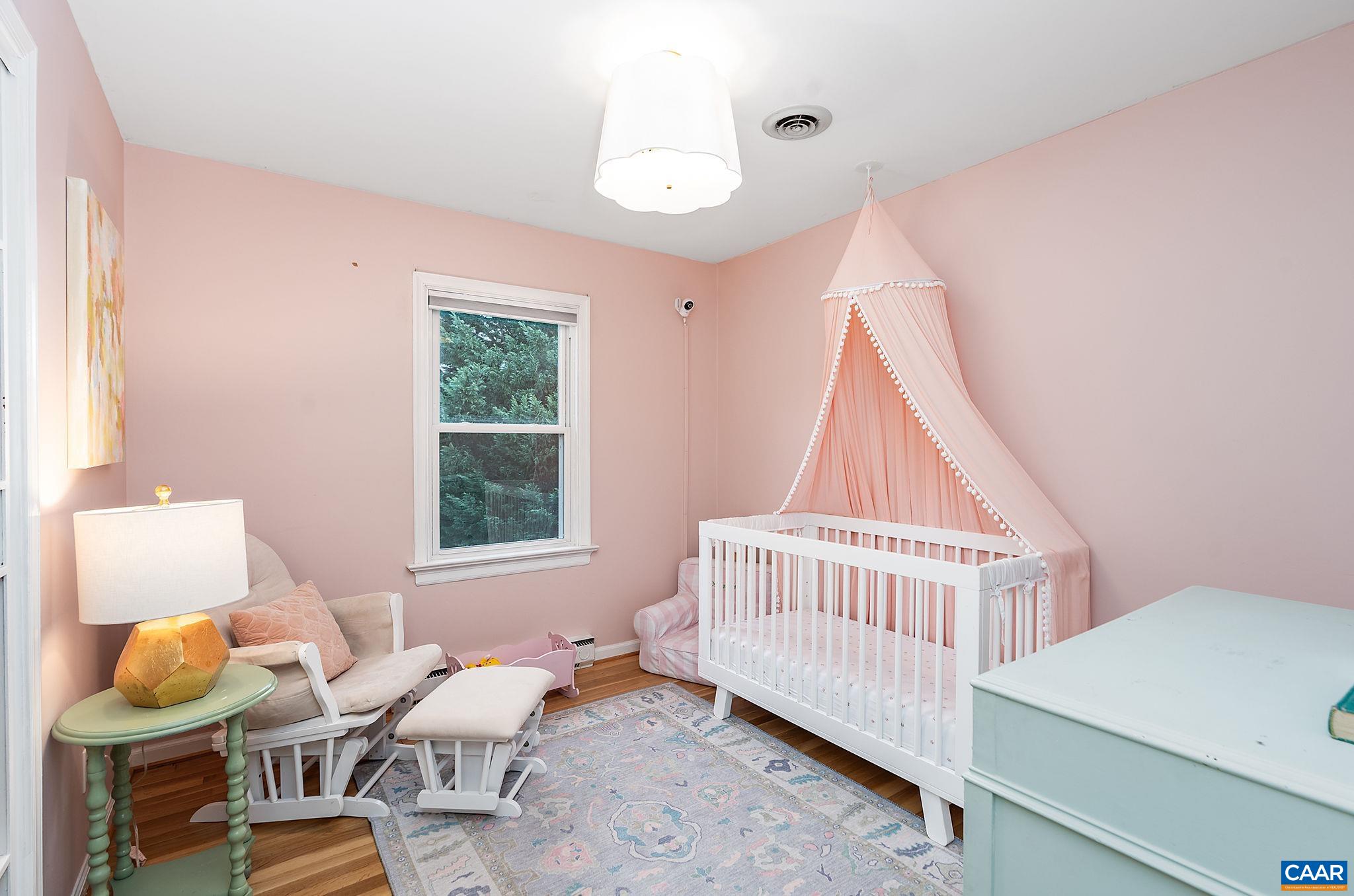 102 MIDDLESEX DR