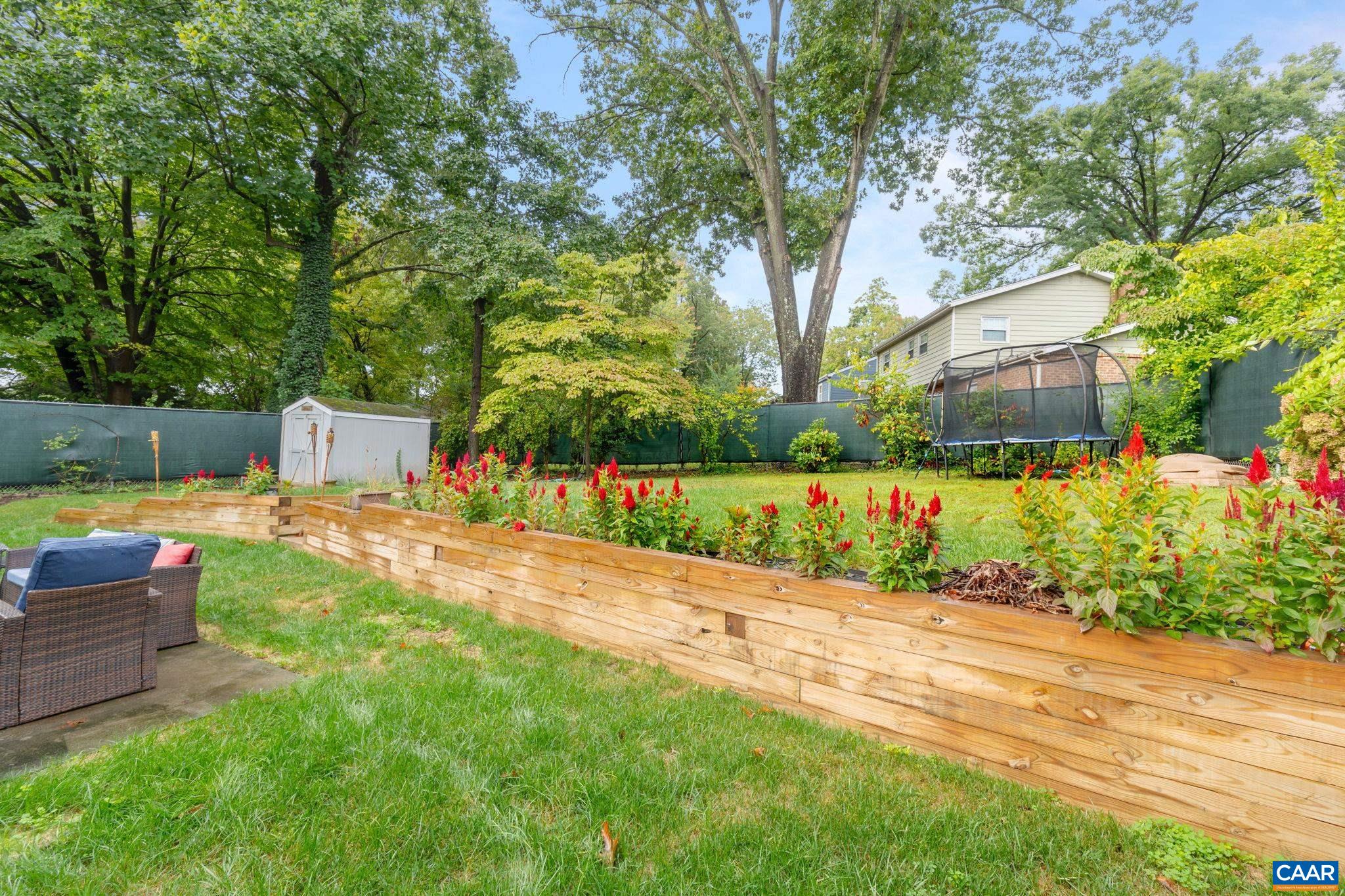 102 MIDDLESEX DR