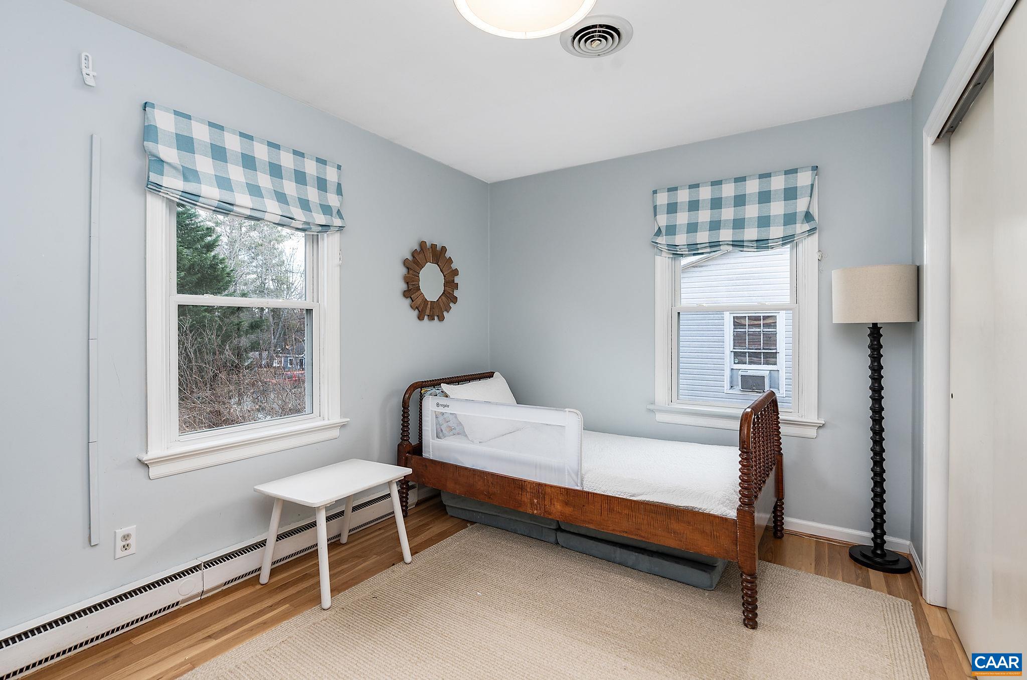 102 MIDDLESEX DR