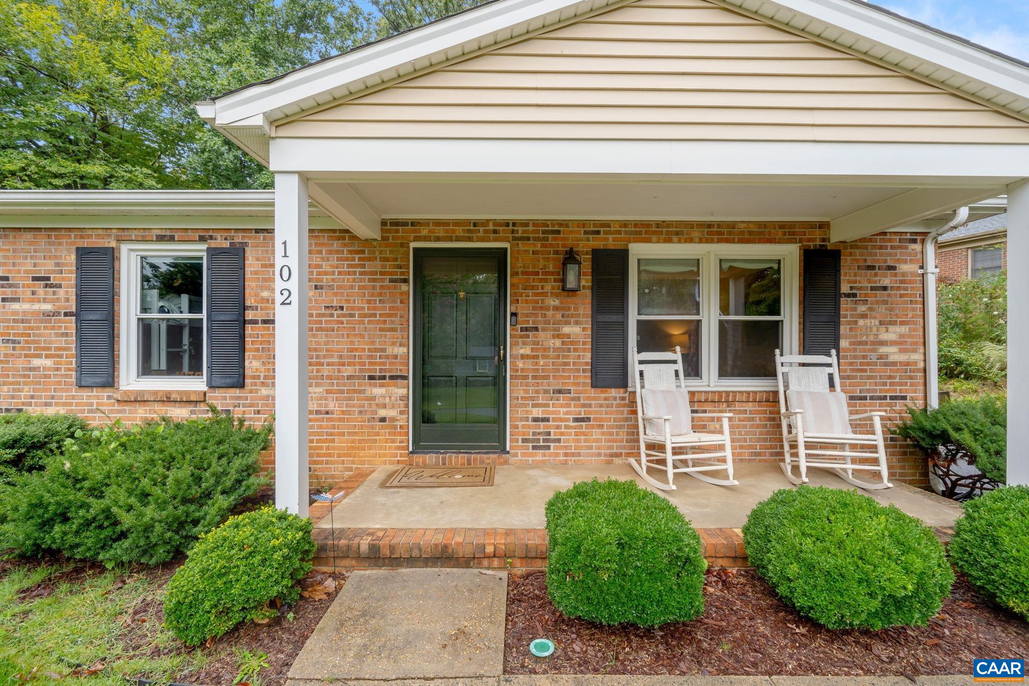 102 MIDDLESEX DR