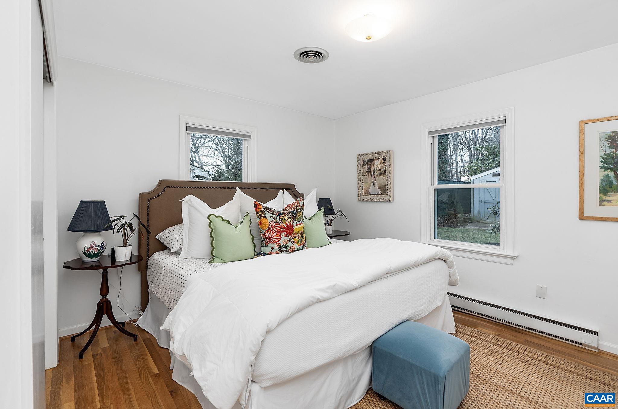 102 MIDDLESEX DR