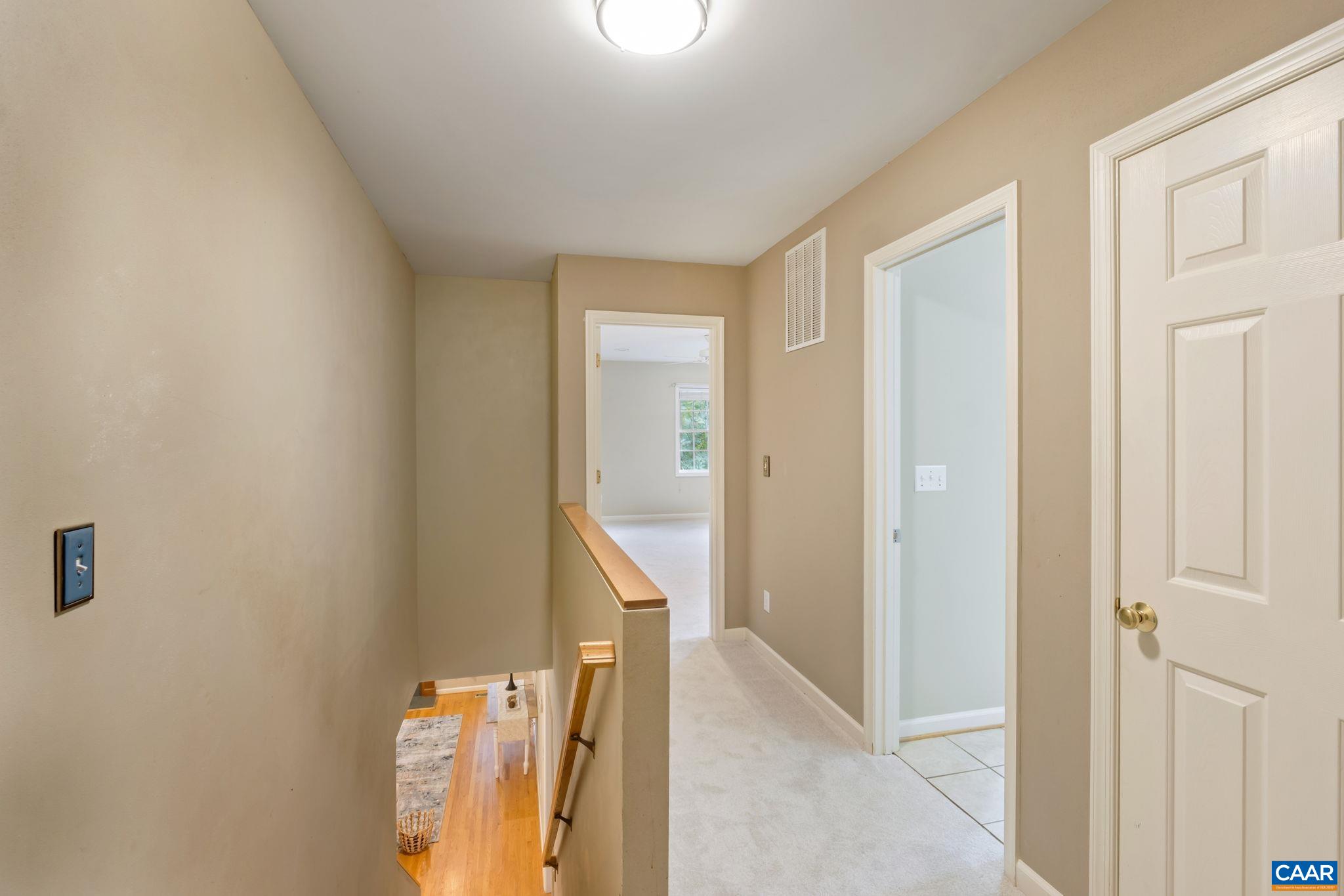 2211 WESTOVER CIR