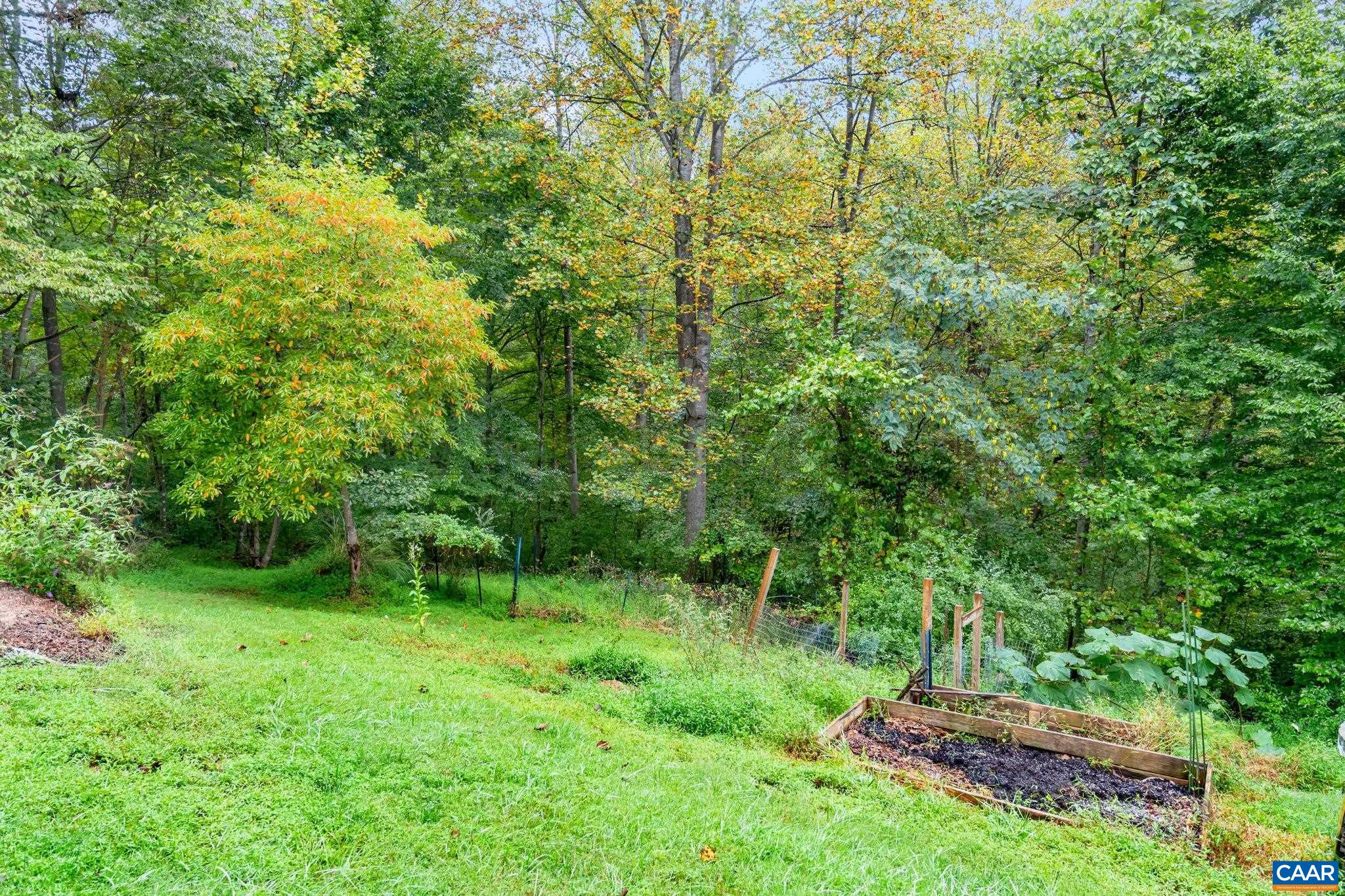 2211 WESTOVER CIR