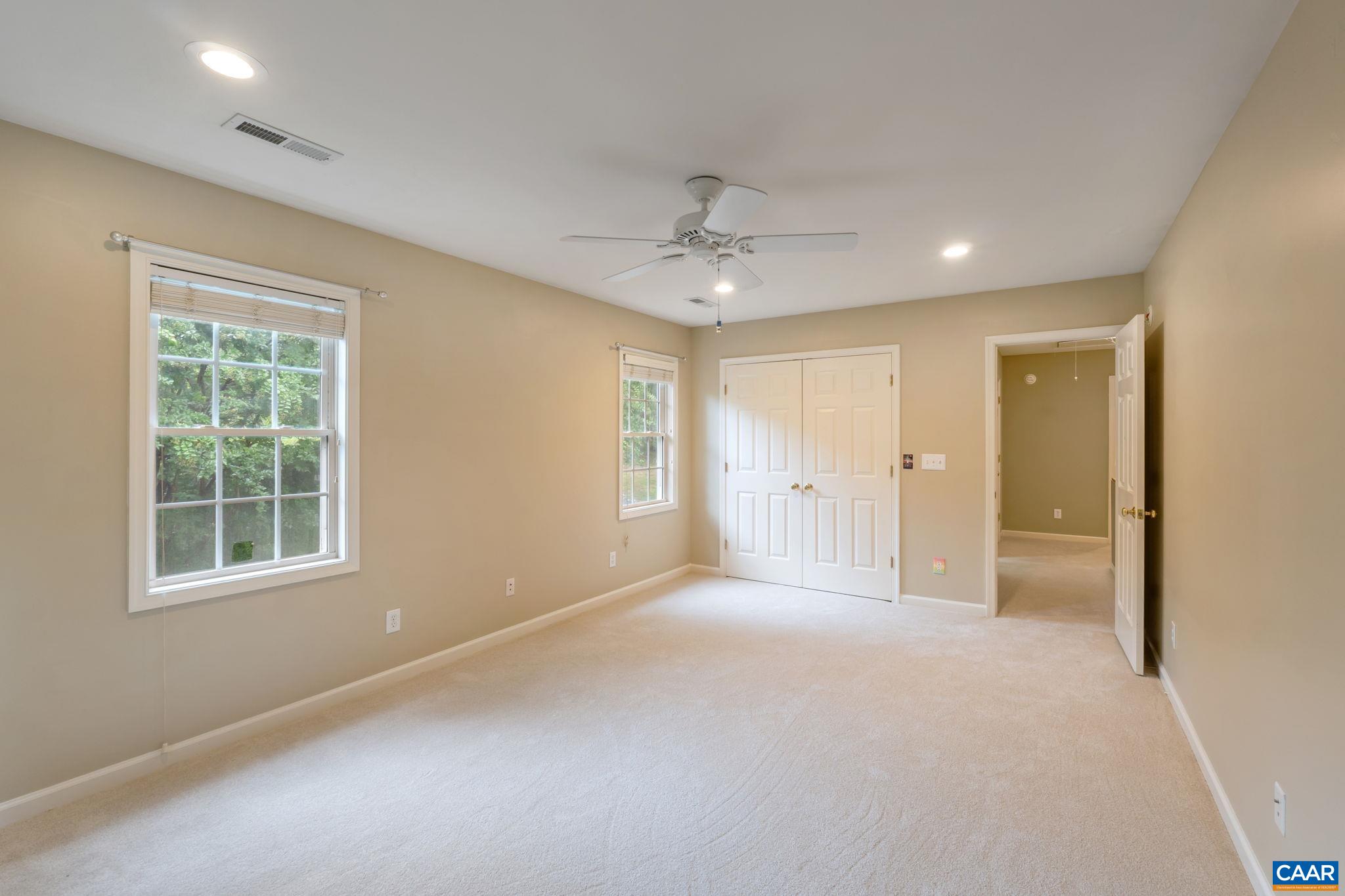 2211 WESTOVER CIR