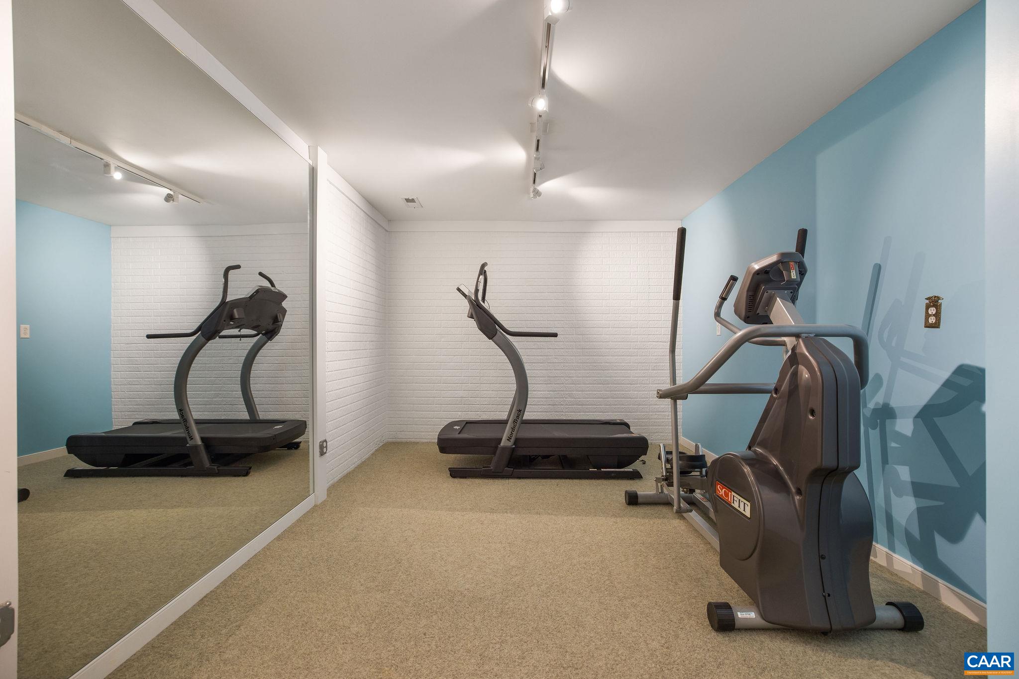 8880 HOWARDSVILLE TPKE