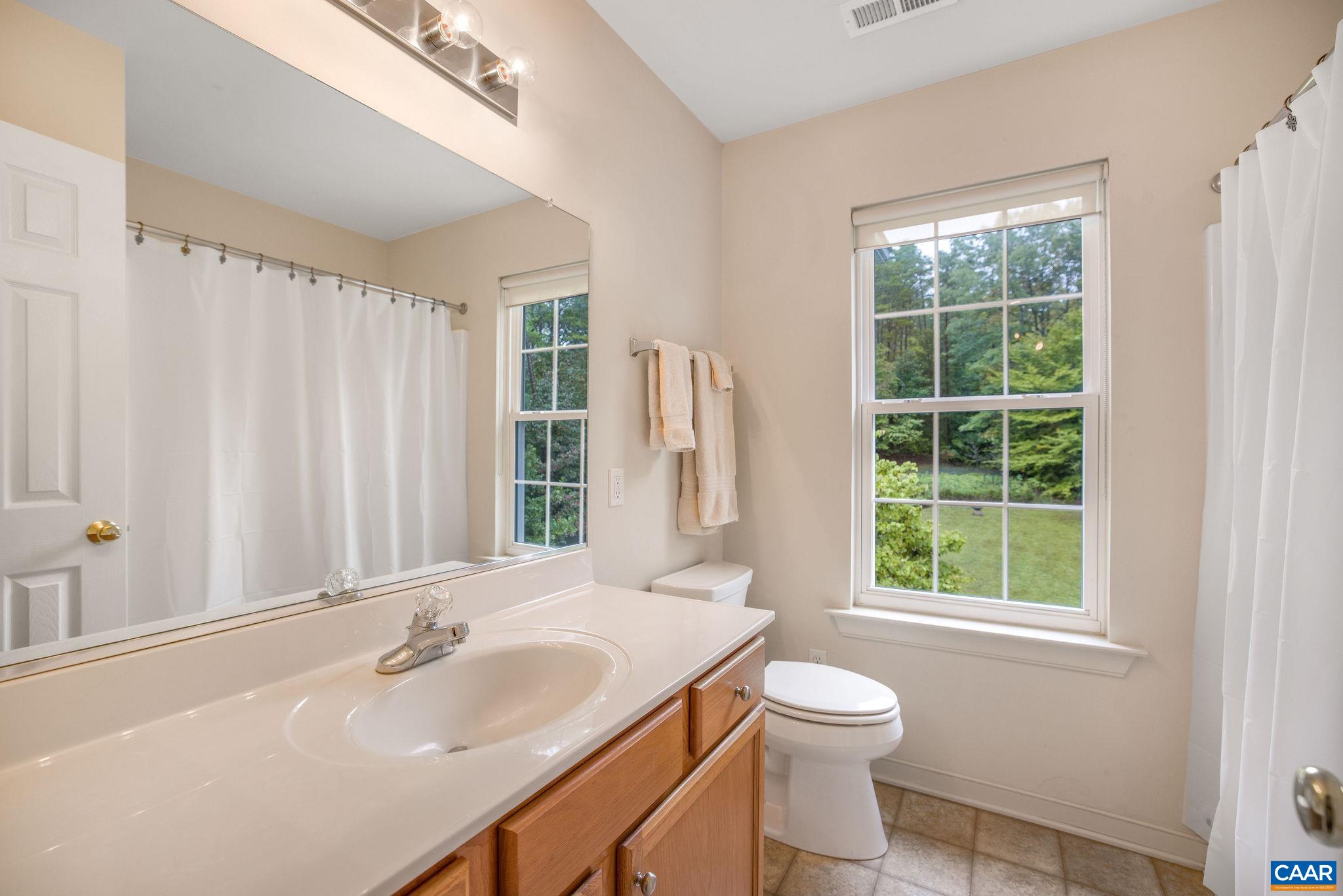 8880 HOWARDSVILLE TPKE