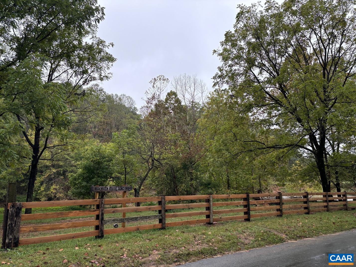 8880 HOWARDSVILLE TPKE