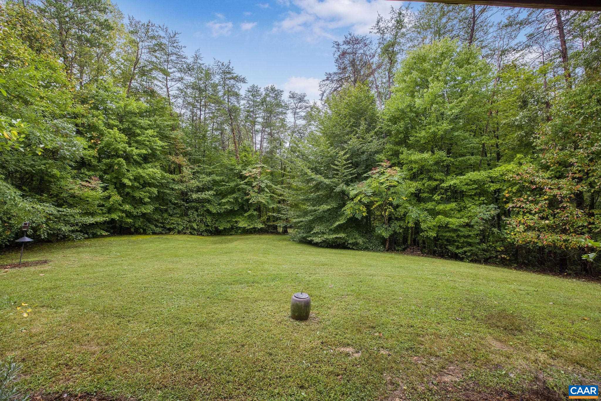 8880 HOWARDSVILLE TPKE