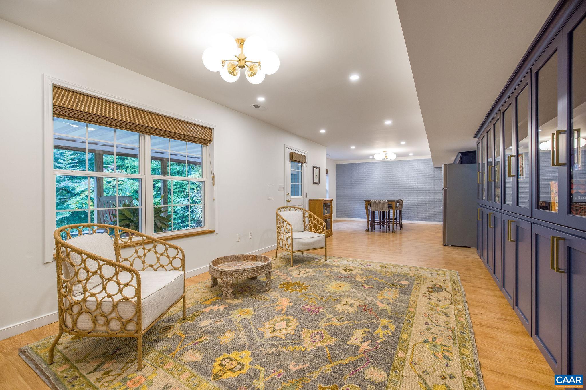 8880 HOWARDSVILLE TPKE