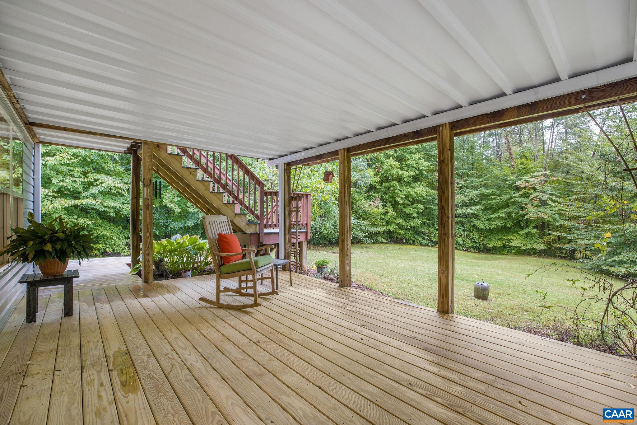 8880 HOWARDSVILLE TPKE