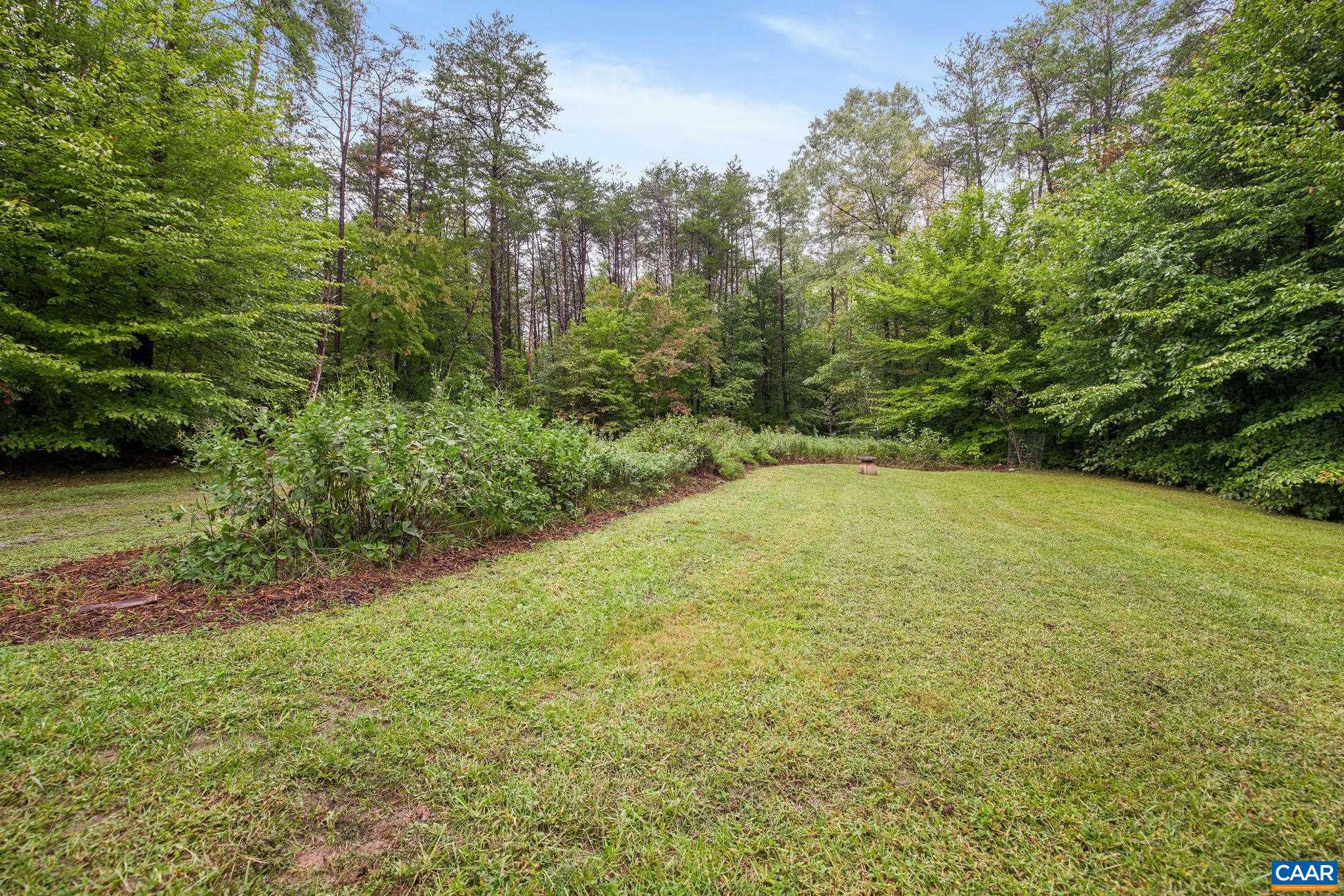 8880 HOWARDSVILLE TPKE