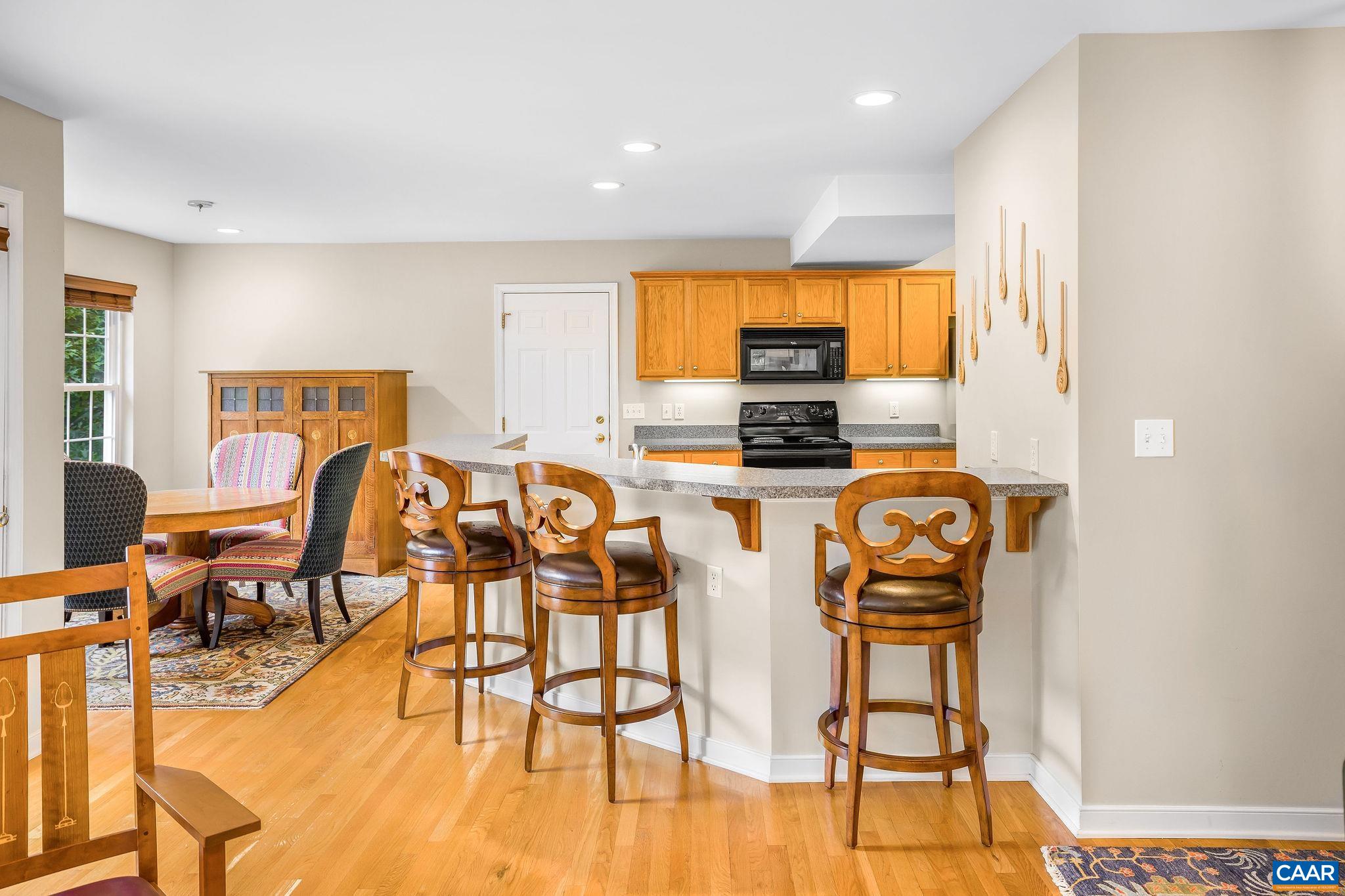 8880 HOWARDSVILLE TPKE