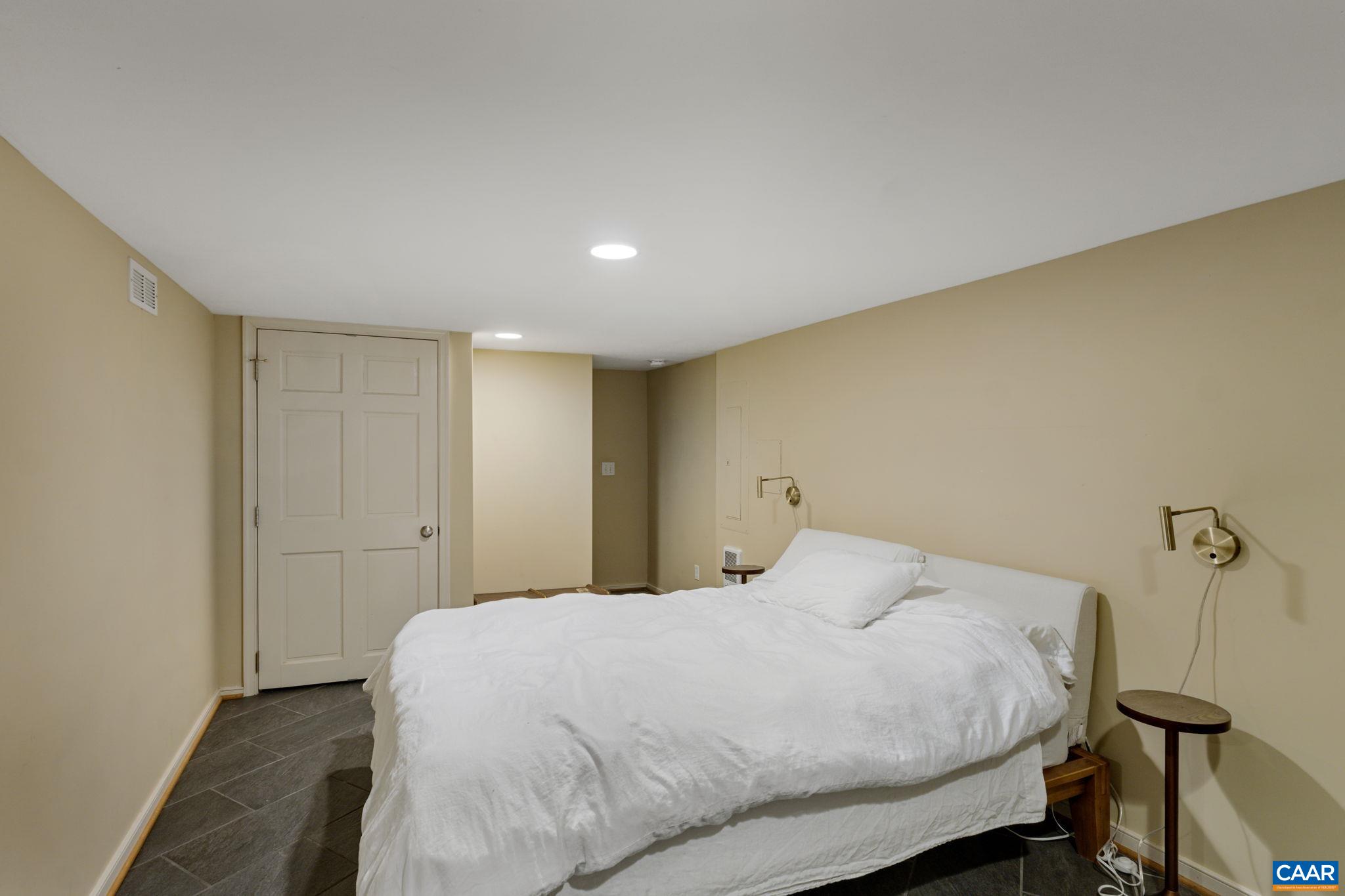 1255 SUNSET AVENUE EXT