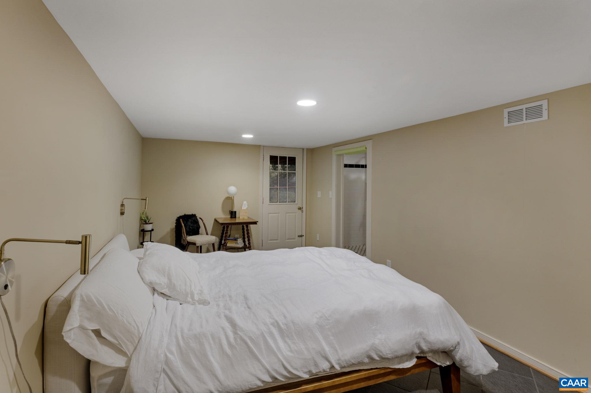 1255 SUNSET AVENUE EXT