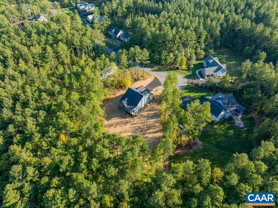 96 PINE SHADOW CT