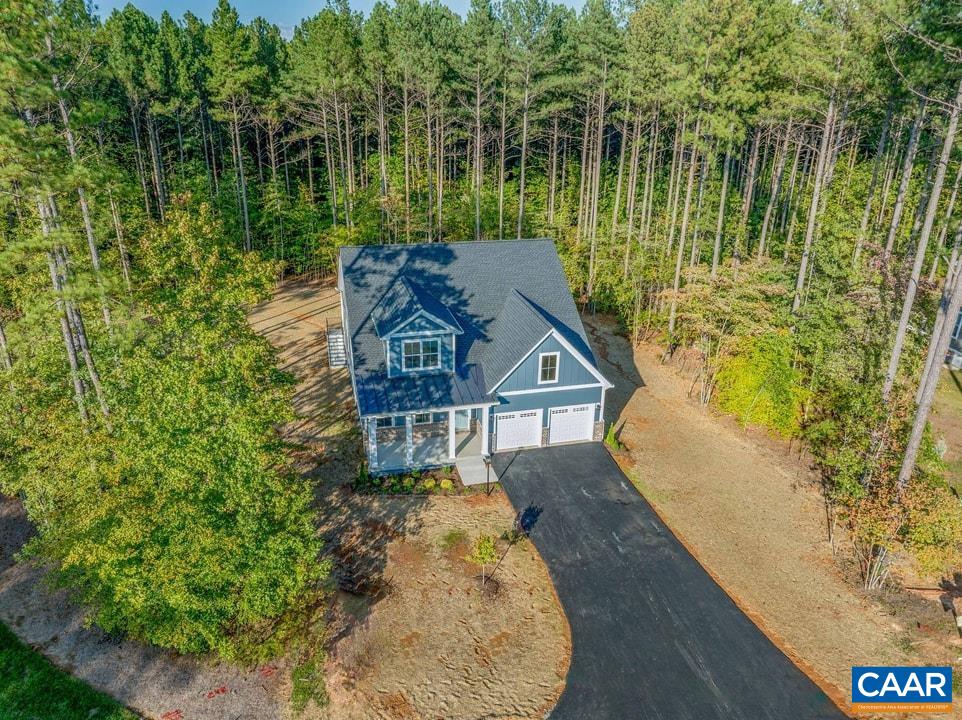 96 PINE SHADOW CT