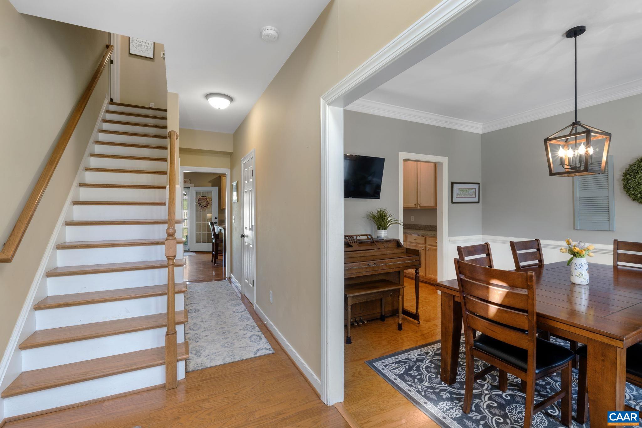 1709 CLAY DR