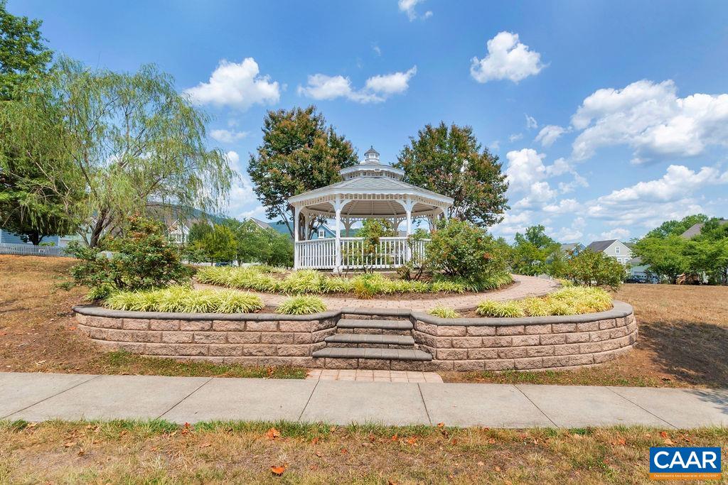 1709 CLAY DR