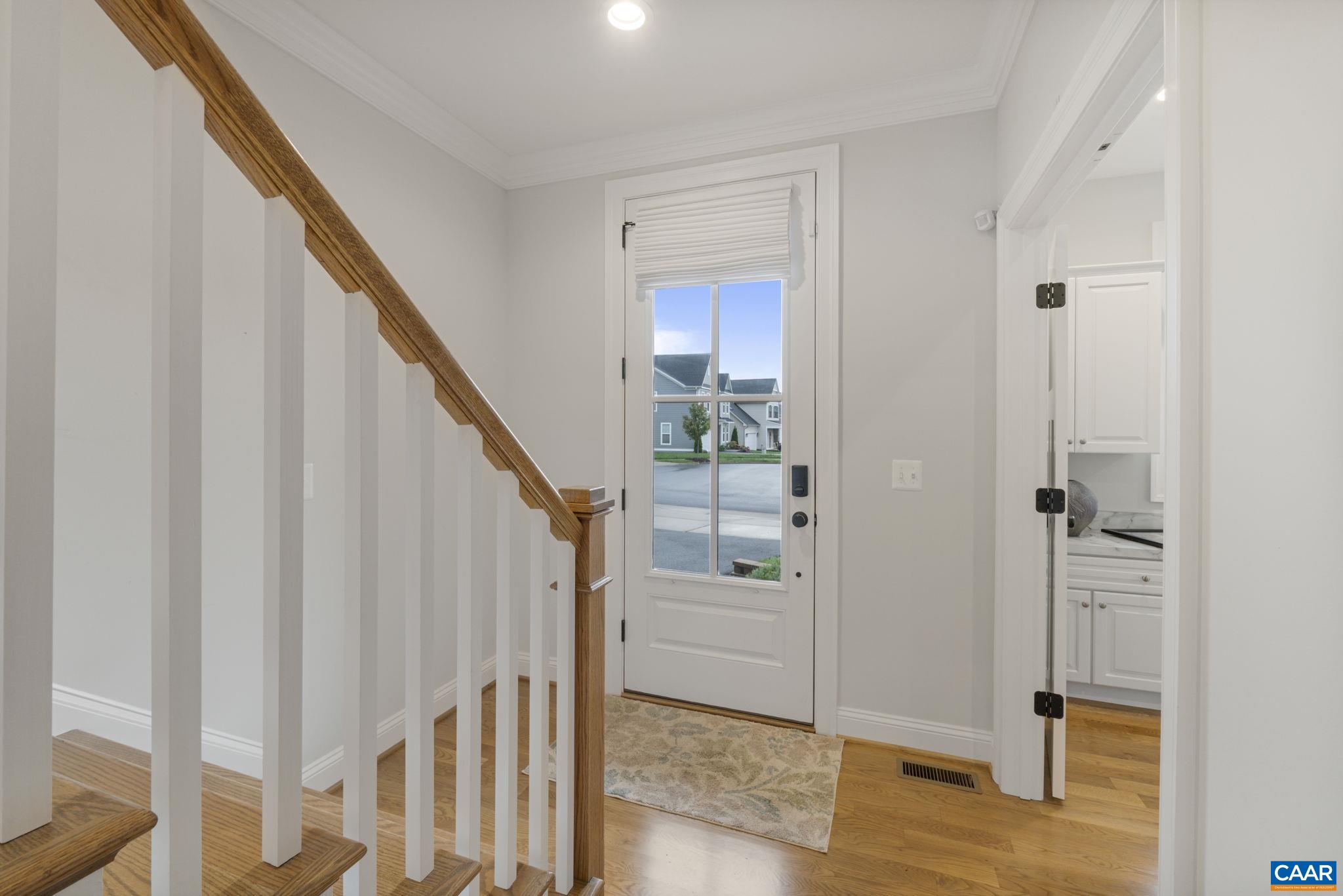 606 SAUNDERS HILL DR