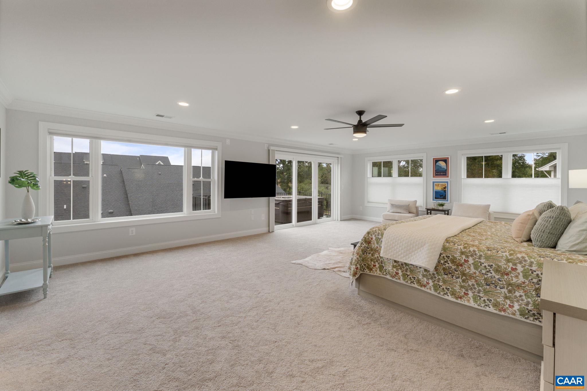 606 SAUNDERS HILL DR