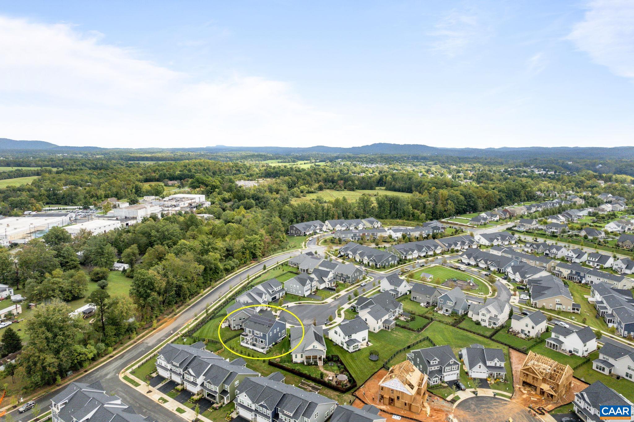 606 SAUNDERS HILL DR