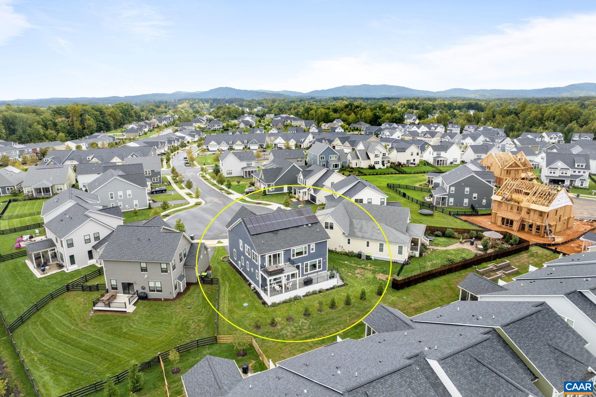 606 SAUNDERS HILL DR