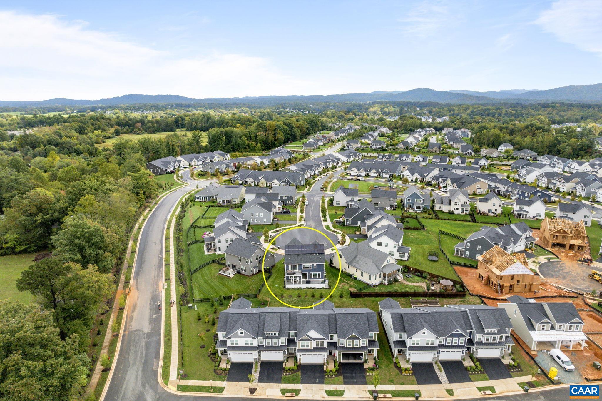 606 SAUNDERS HILL DR