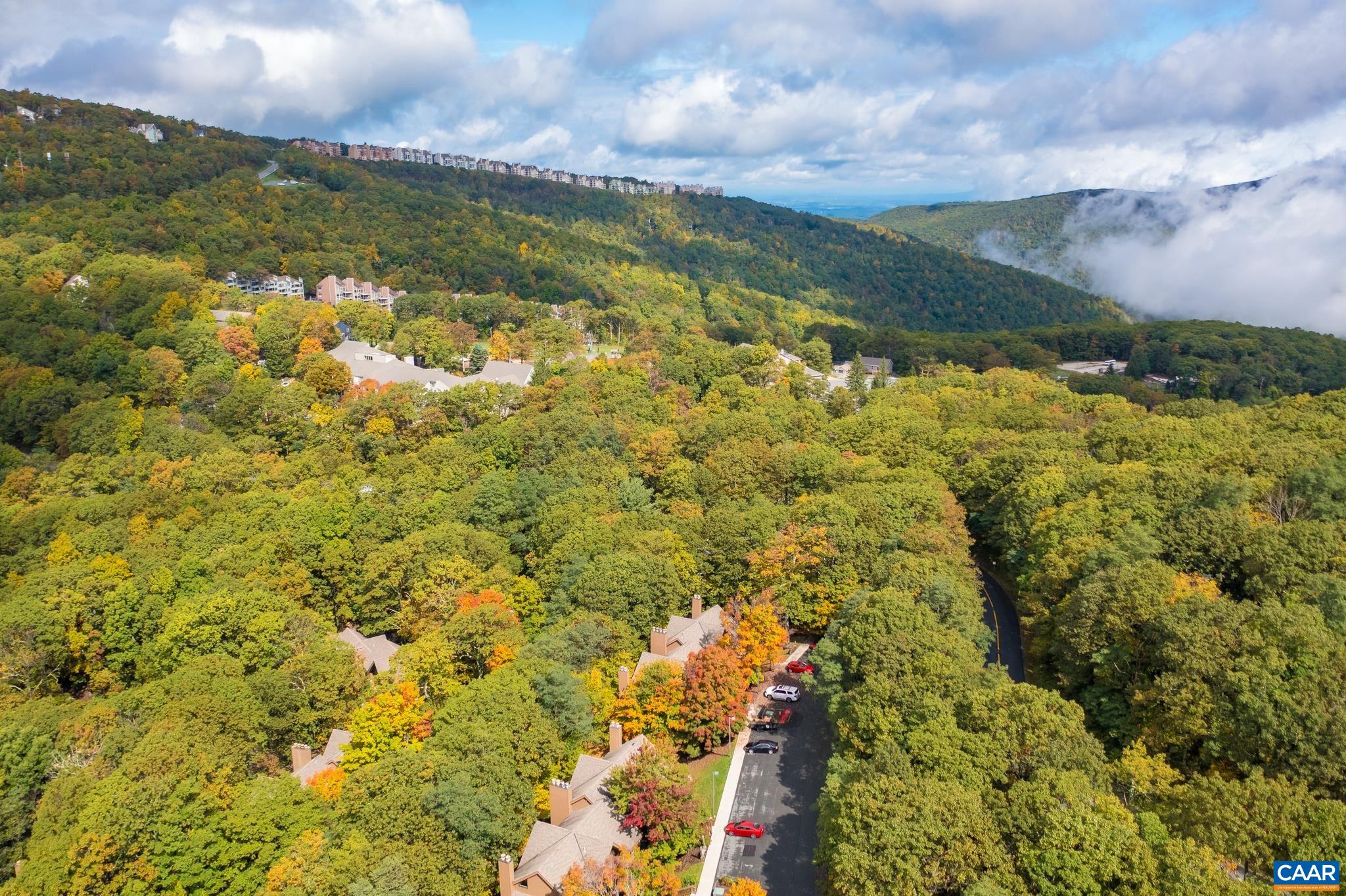 778 LAURELWOOD CONDOS