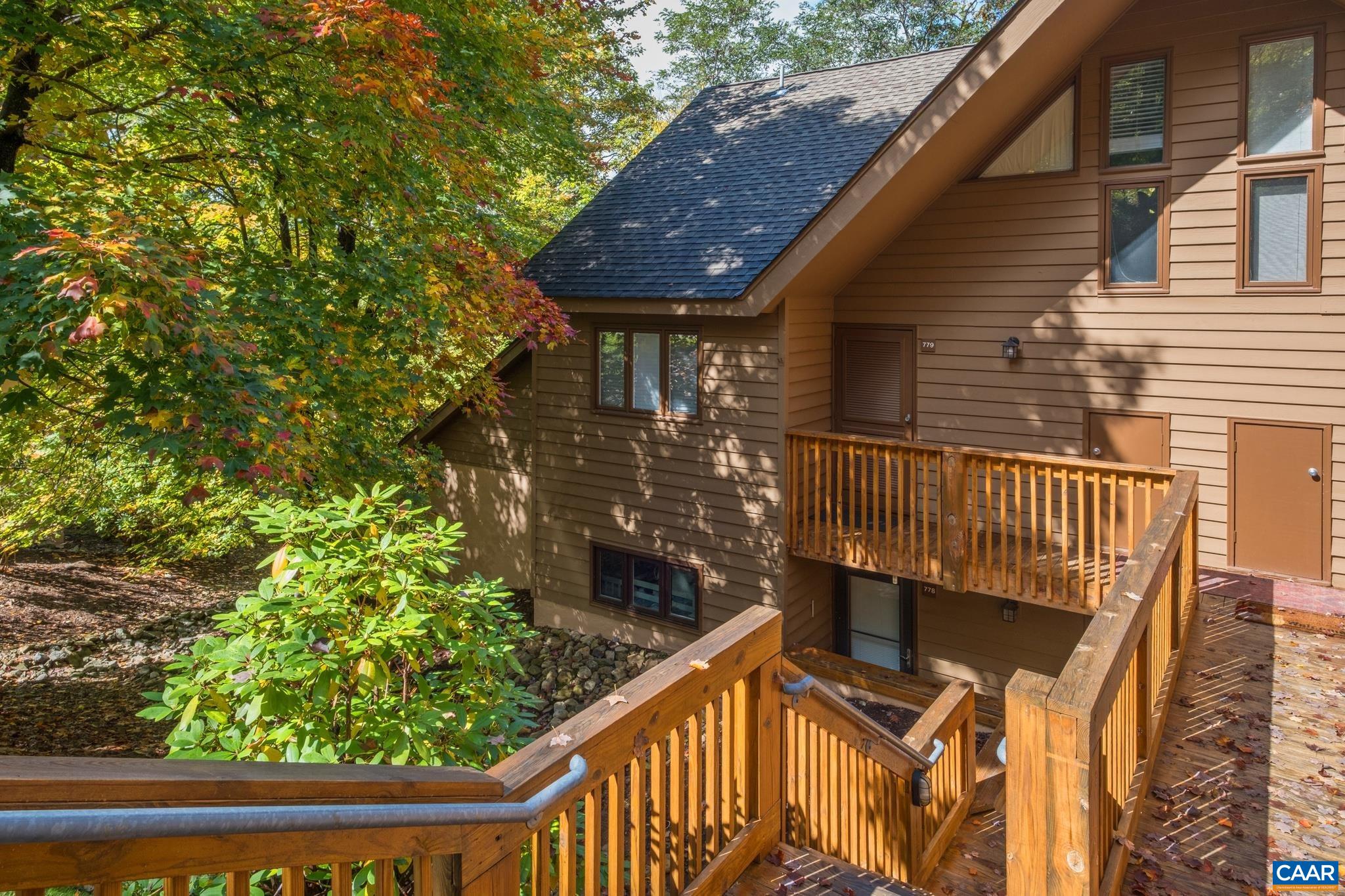 778 LAURELWOOD CONDOS