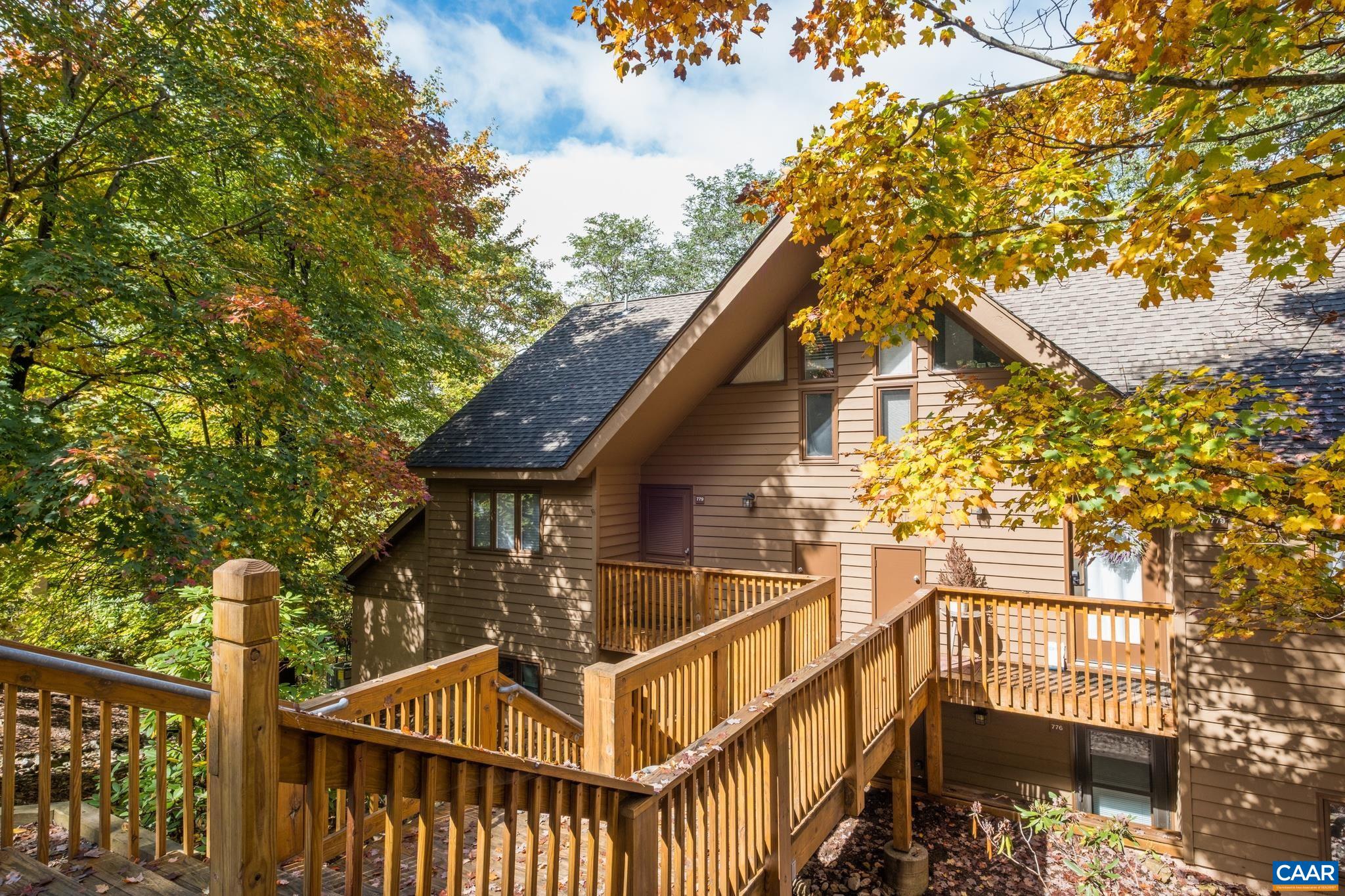 778 LAURELWOOD CONDOS