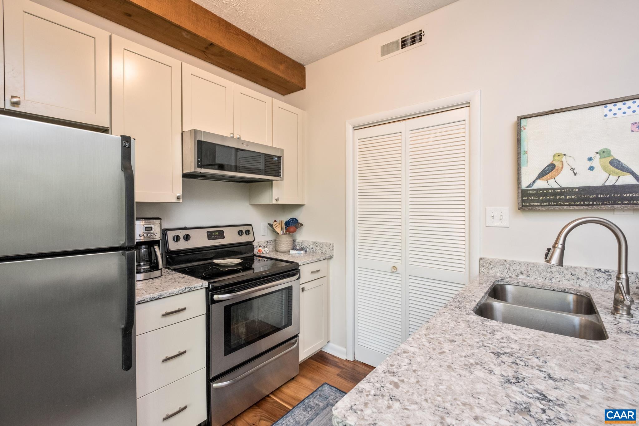 778 LAURELWOOD CONDOS