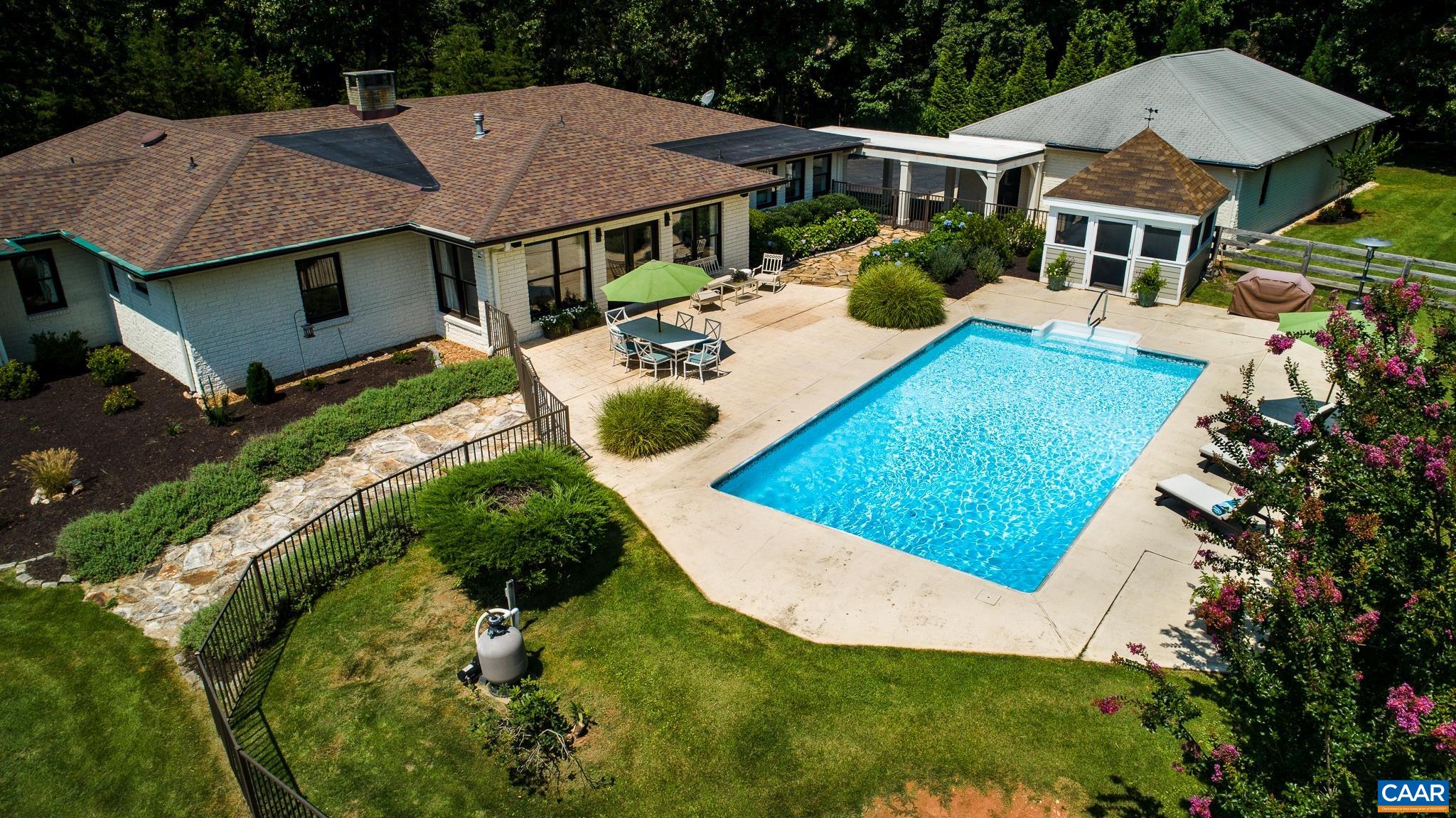 2212 GARTH OAKS PT