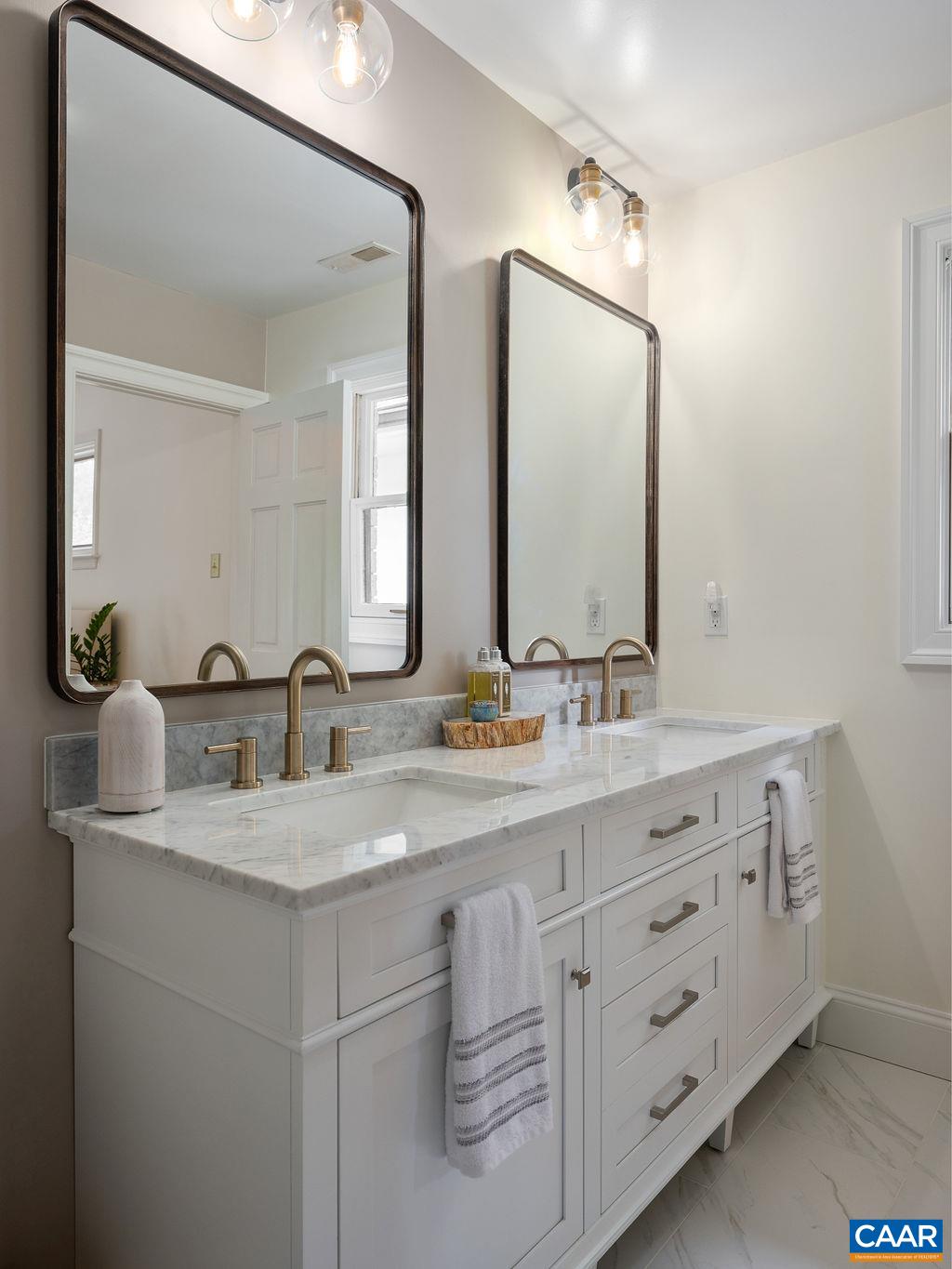 2212 GARTH OAKS PT