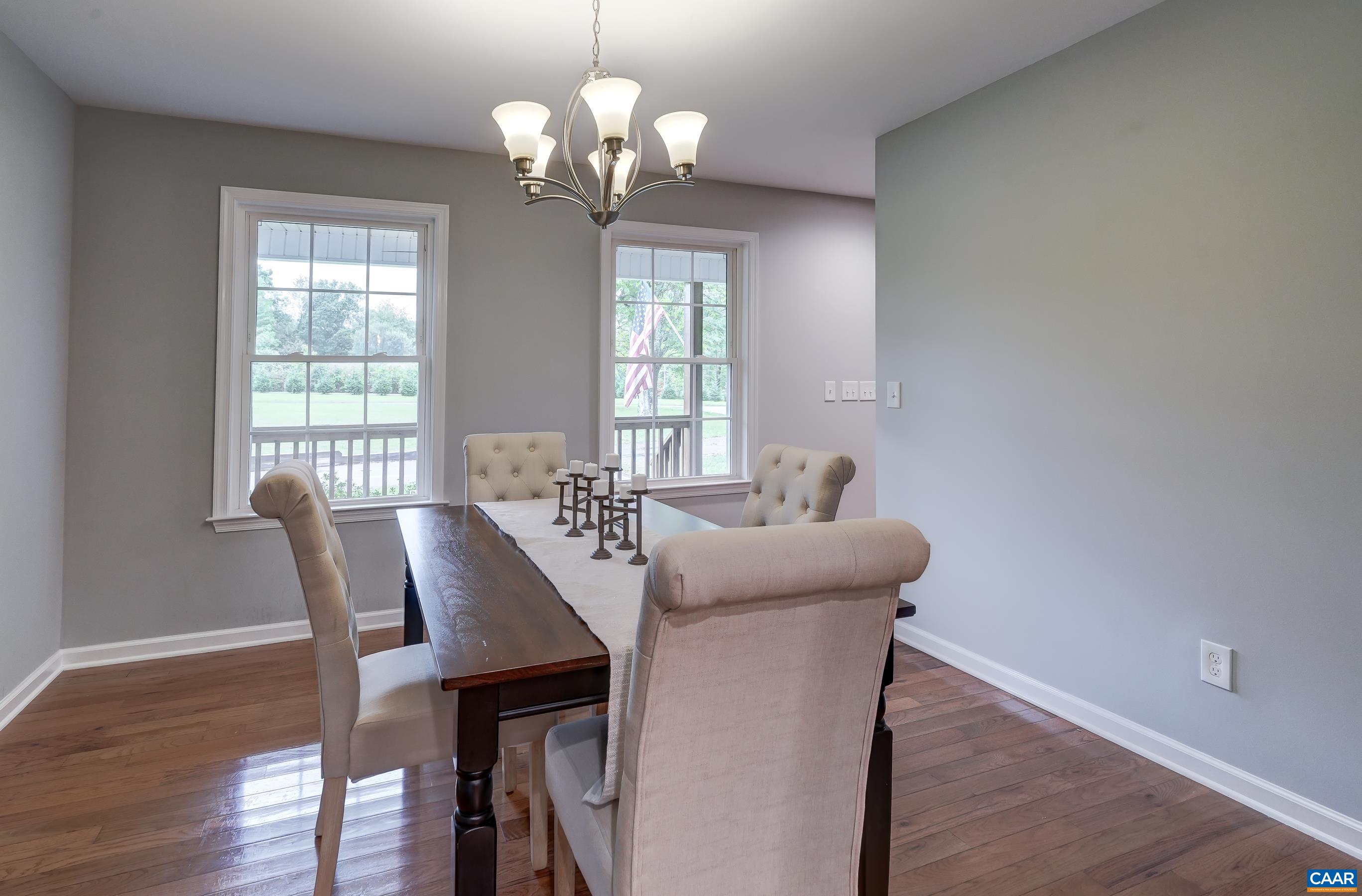 968 GREENWOOD RD