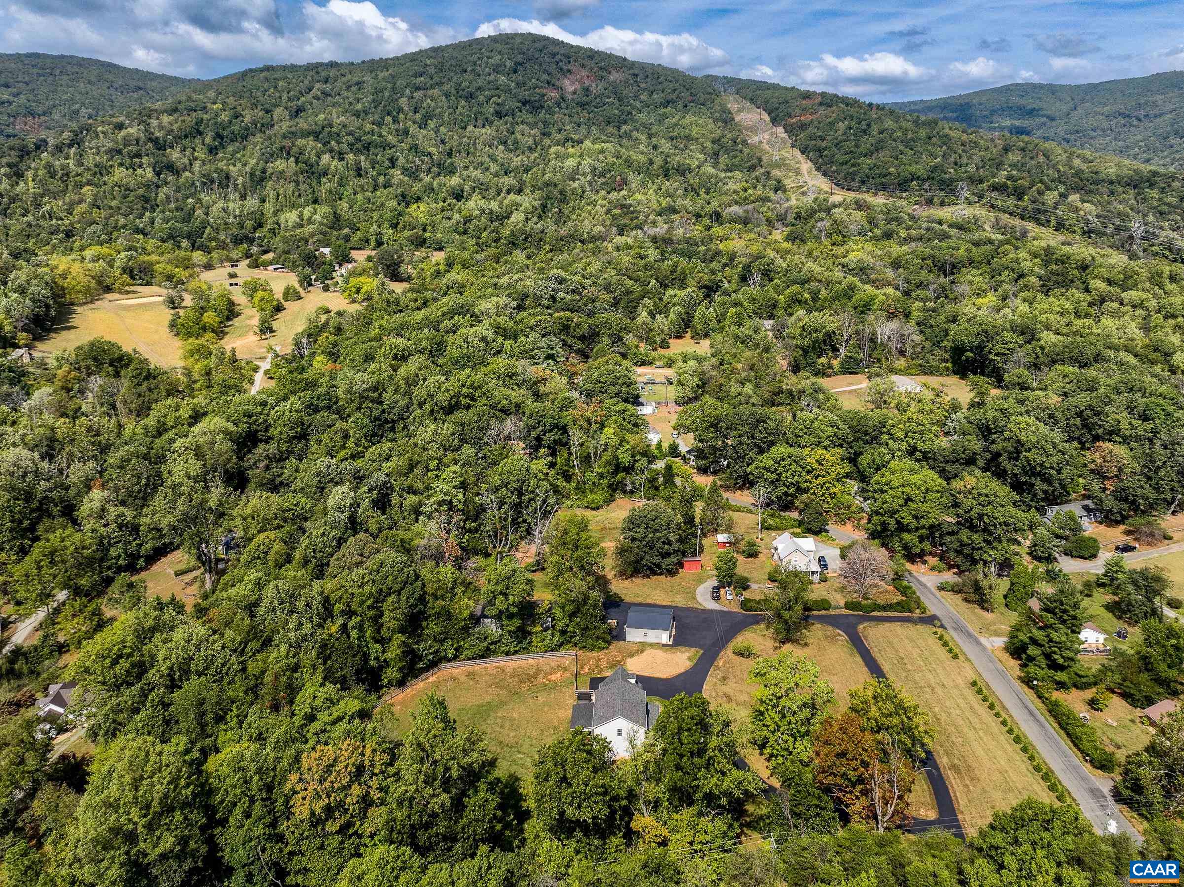 968 GREENWOOD RD