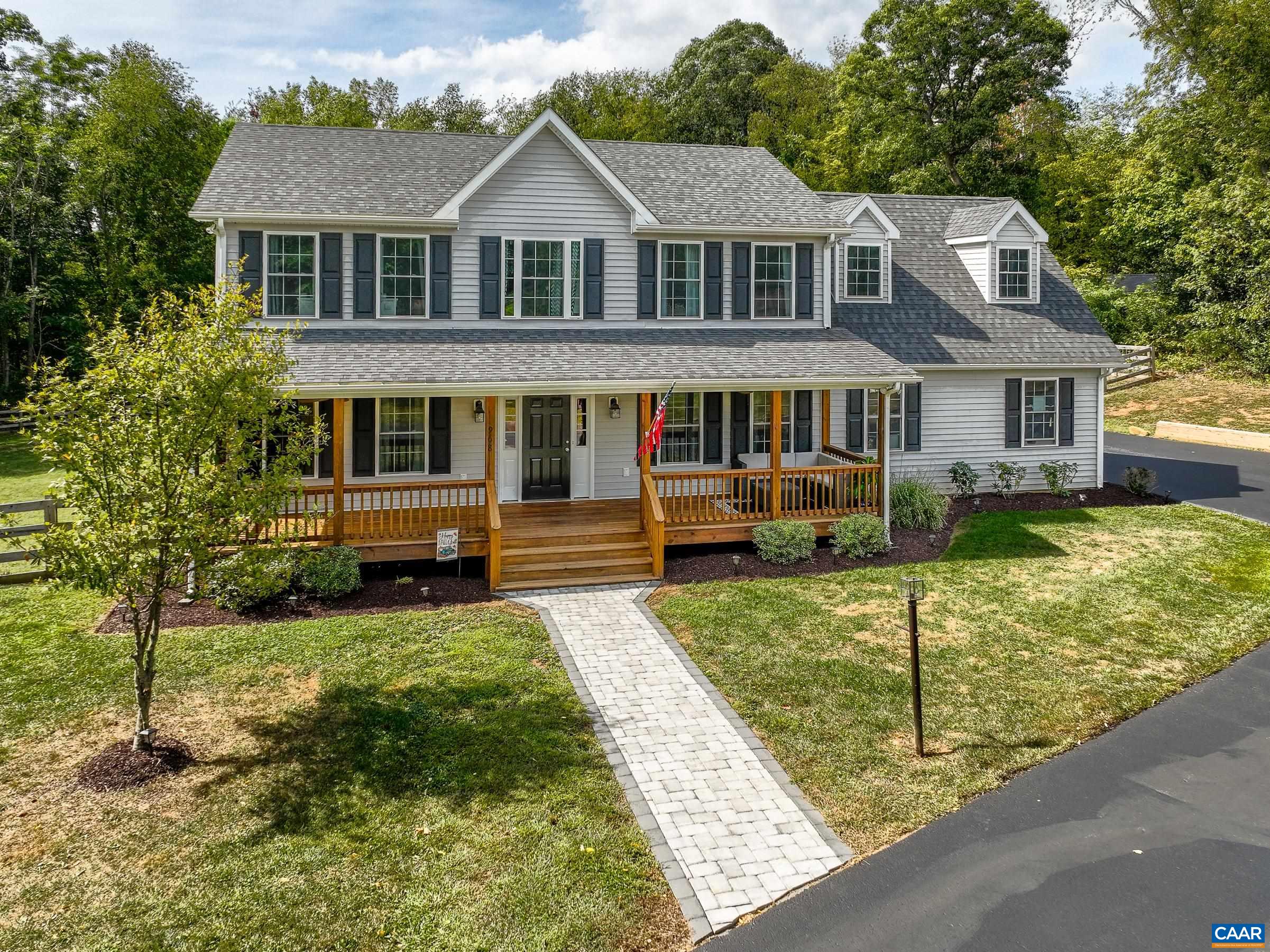 968 GREENWOOD RD