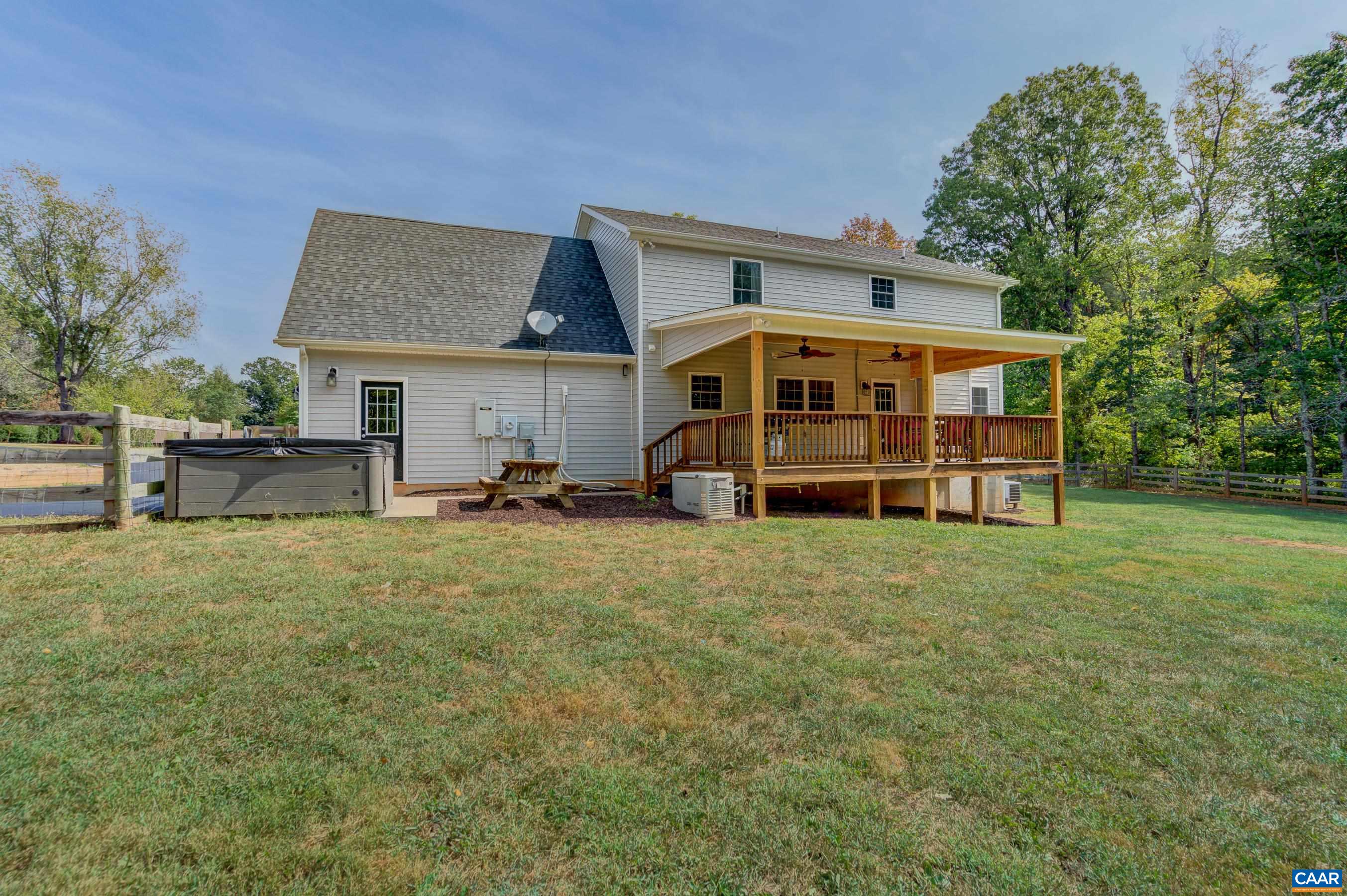 968 GREENWOOD RD