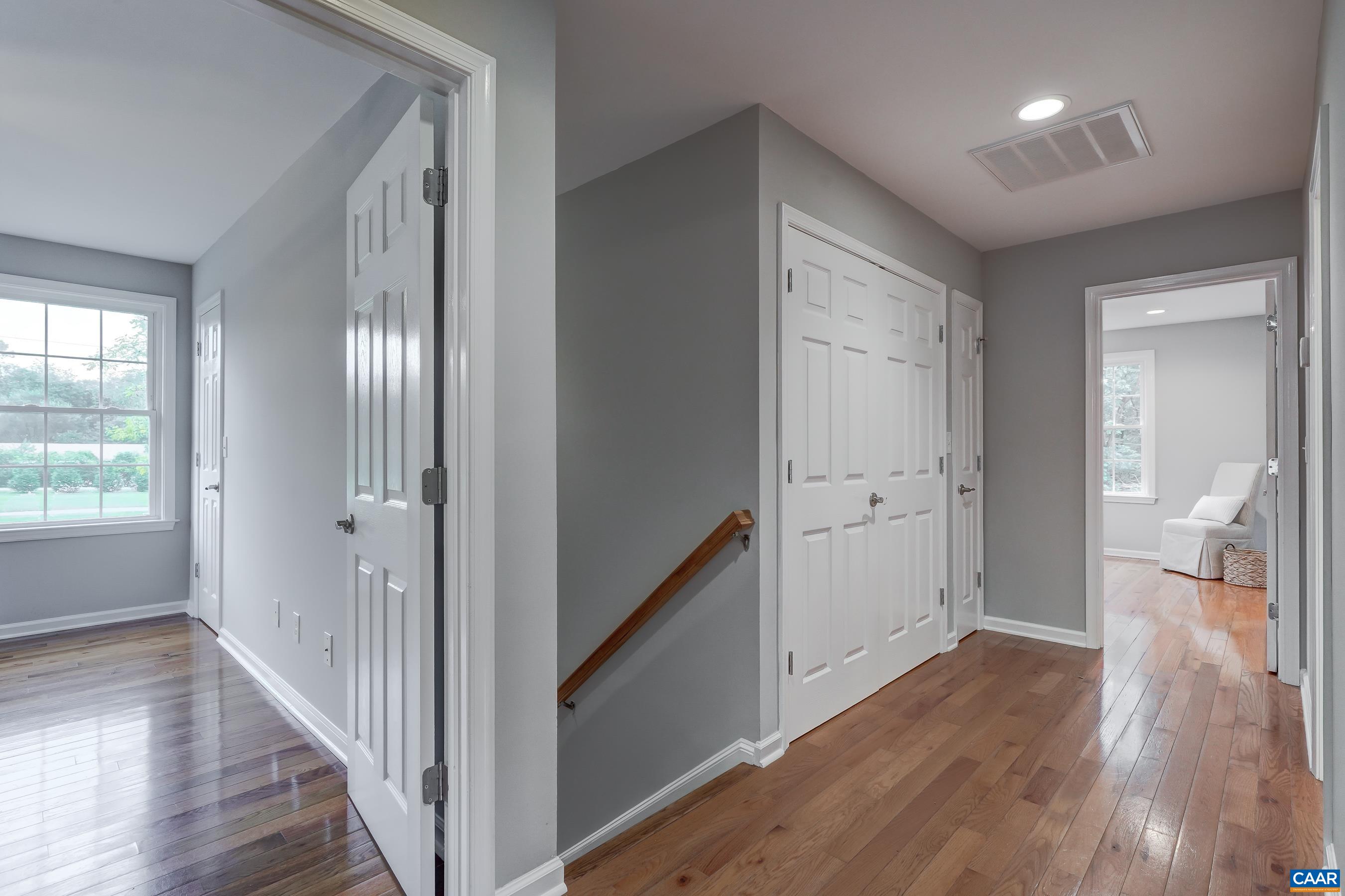 968 GREENWOOD RD
