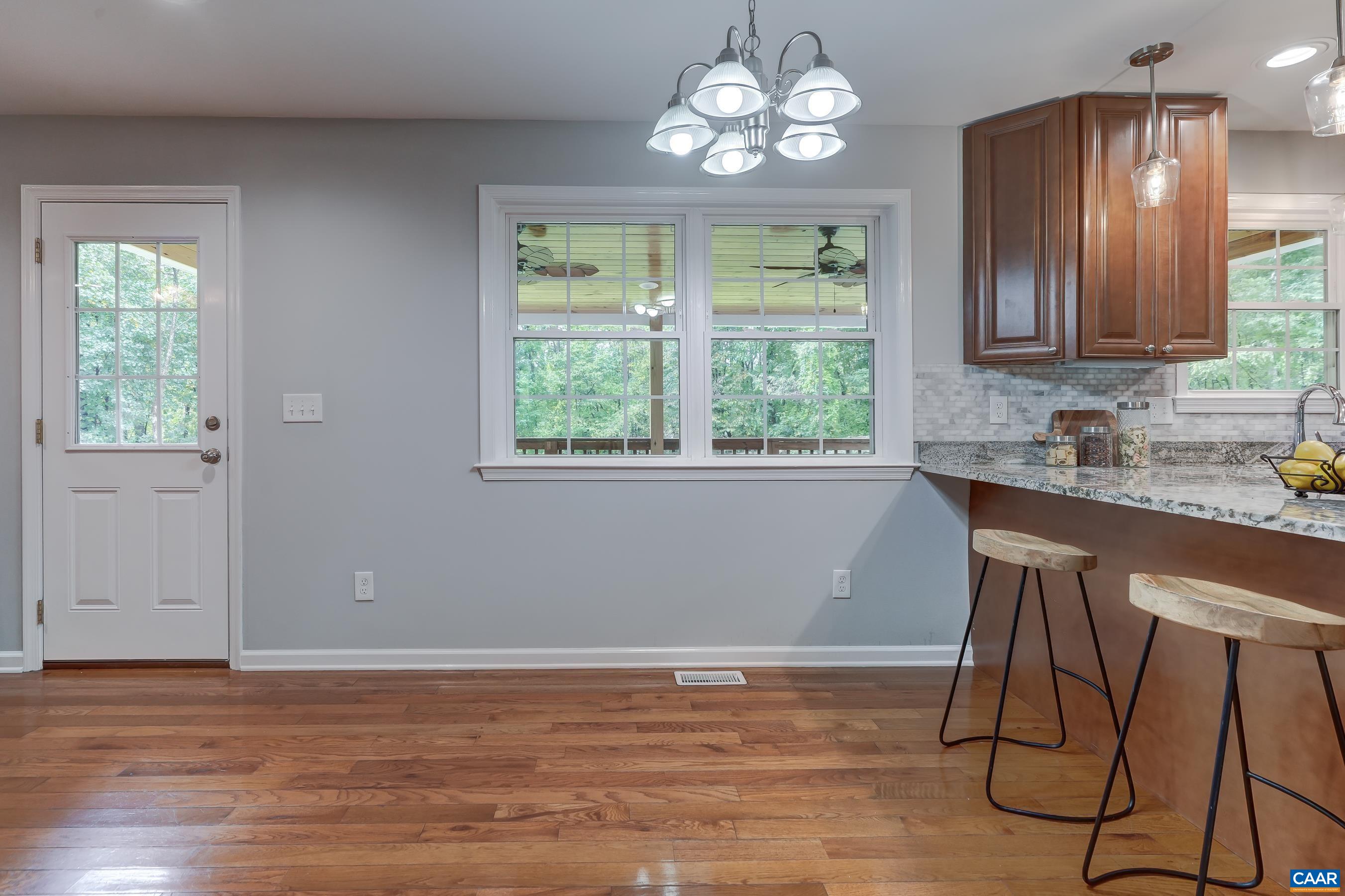 968 GREENWOOD RD