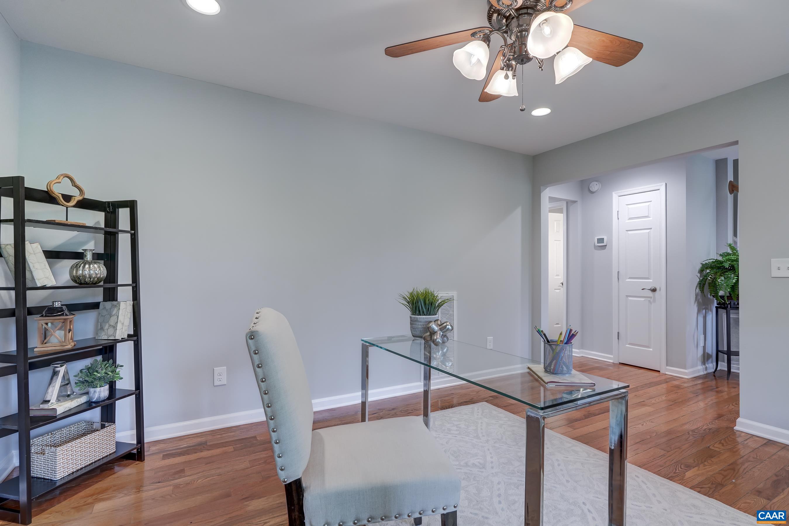 968 GREENWOOD RD