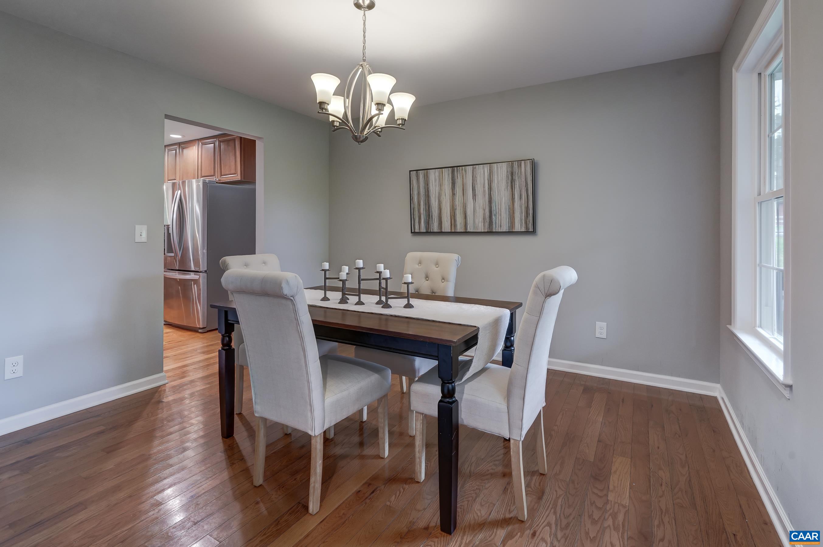 968 GREENWOOD RD