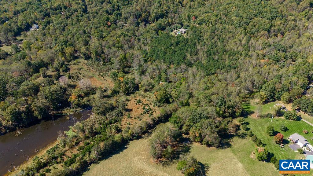 904 ROCKFISH SCHOOL LN
