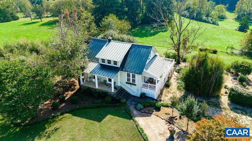 571 MOUNTAIN RD