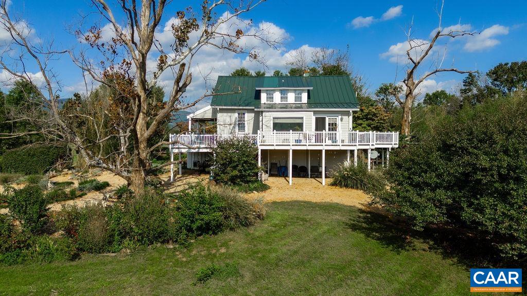 571 MOUNTAIN RD