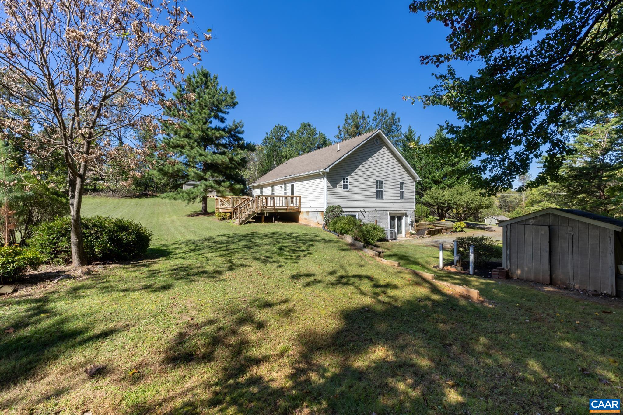 124 FOX RIDGE LN