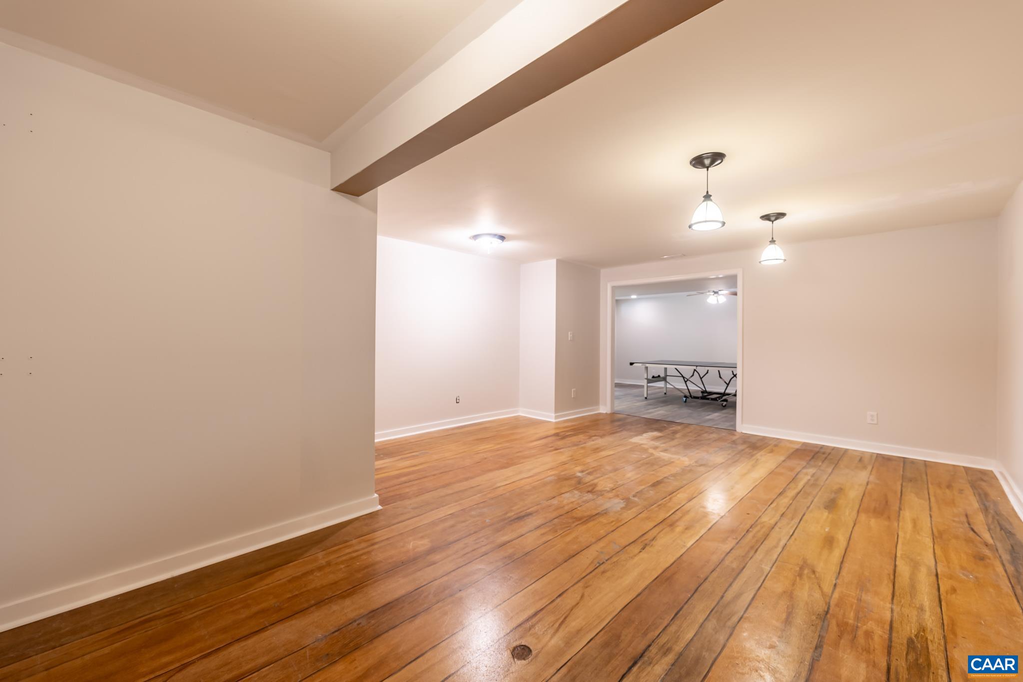 124 FOX RIDGE LN